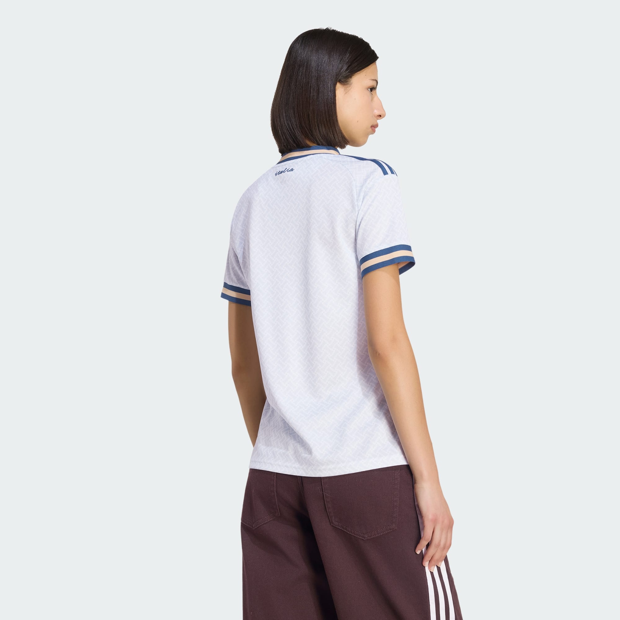 Italy 26 Away Jersey