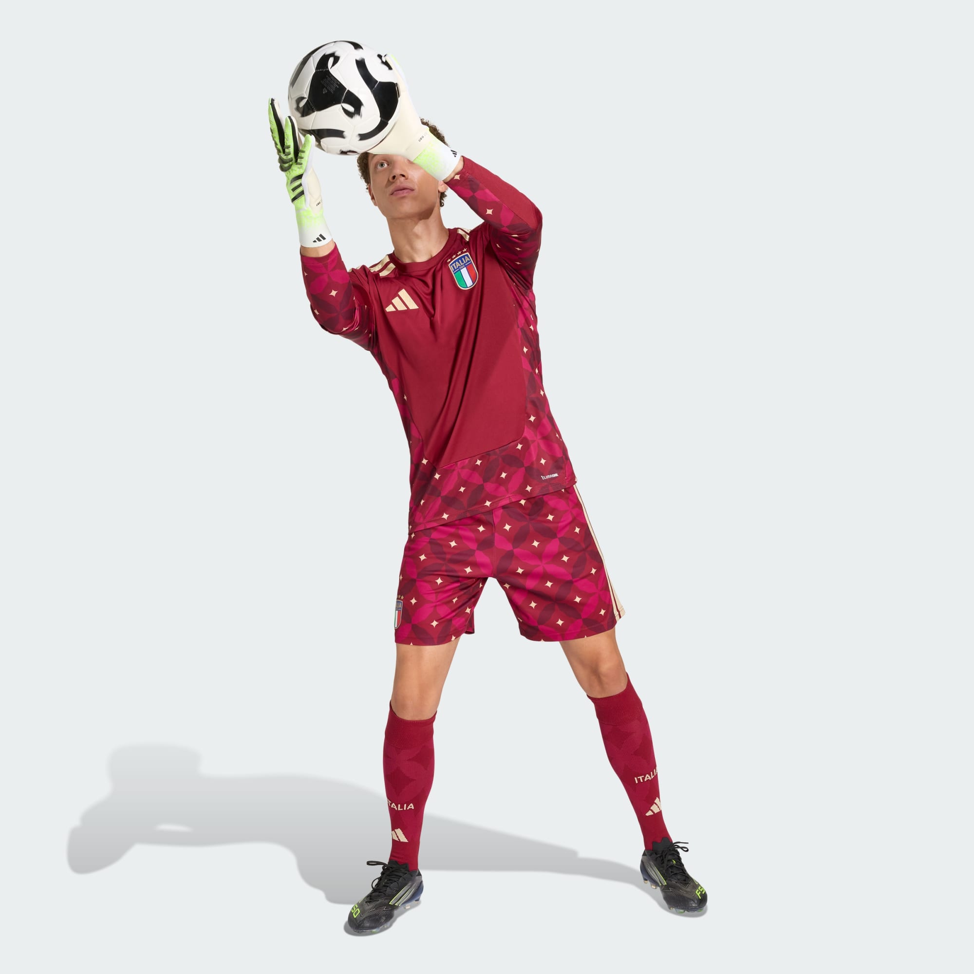 Italy 26 Home Goalkeeper Long Sleeve Jersey