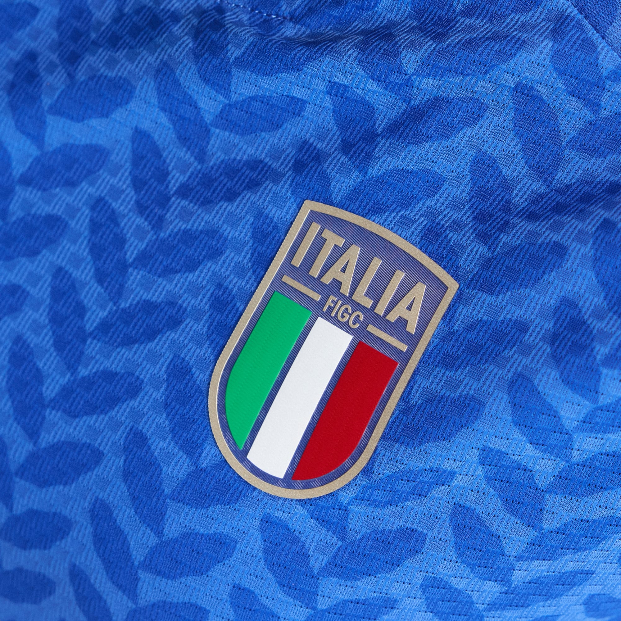Italy 26 Women's Team Home Authentic Jersey