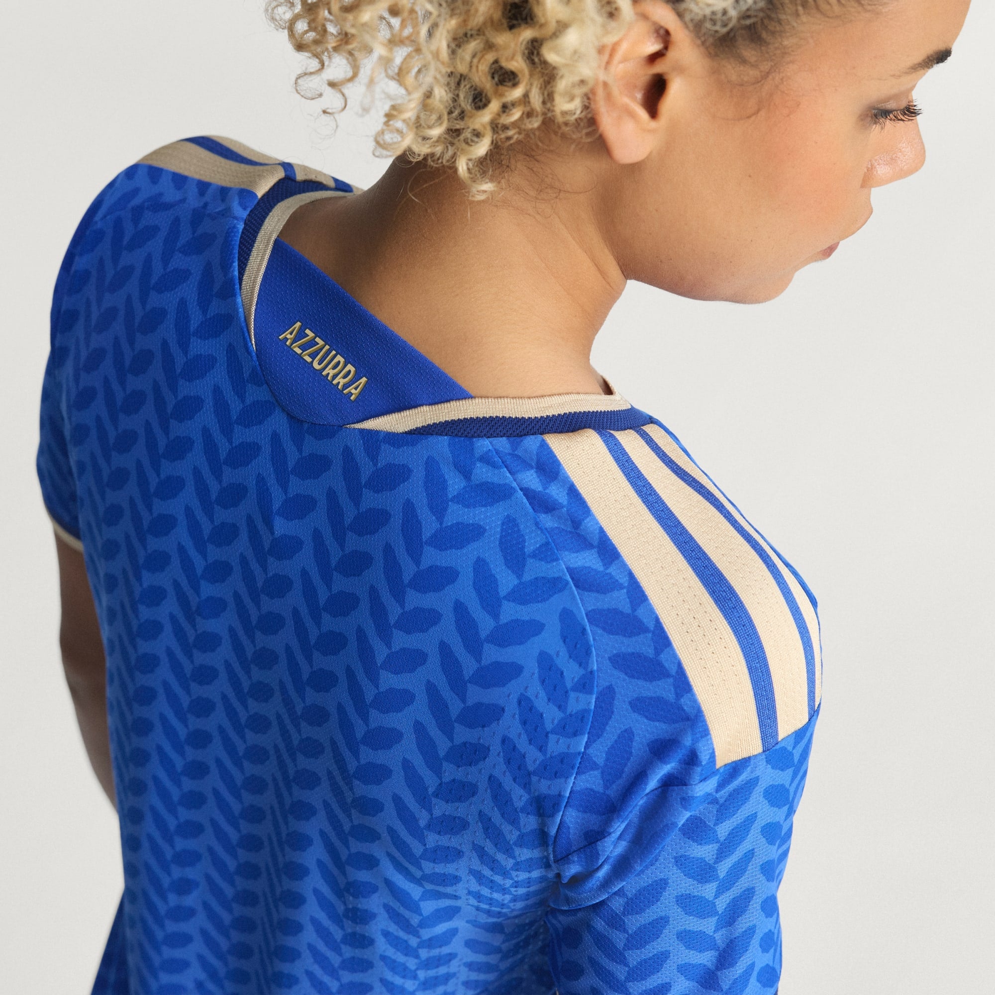 Italy 26 Women's Team Home Authentic Jersey