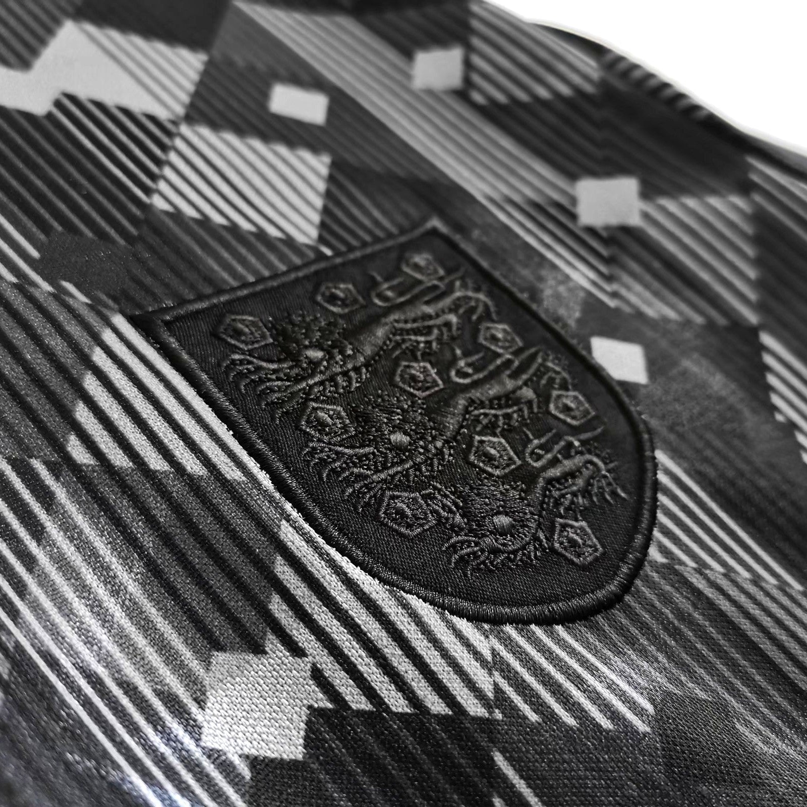 PSG 2001/02 Home Retro Football Shirt - close up details of Navy Nike retro kit