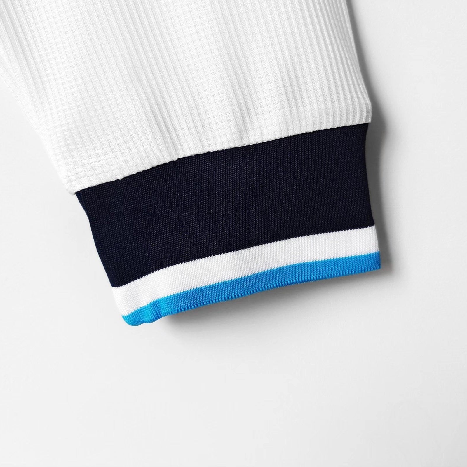 PSG 2001/02 Home Retro Football Shirt - Nike retro football shirt in Navy additional view