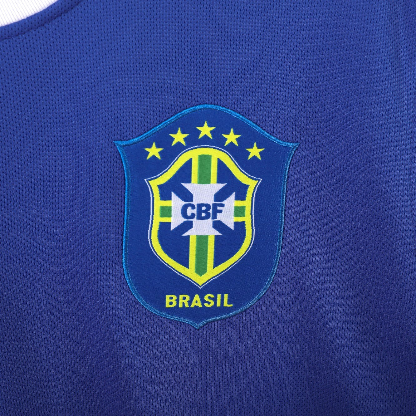 PSG 2001/02 Home Retro Football Shirt - close up details of Navy Nike retro kit