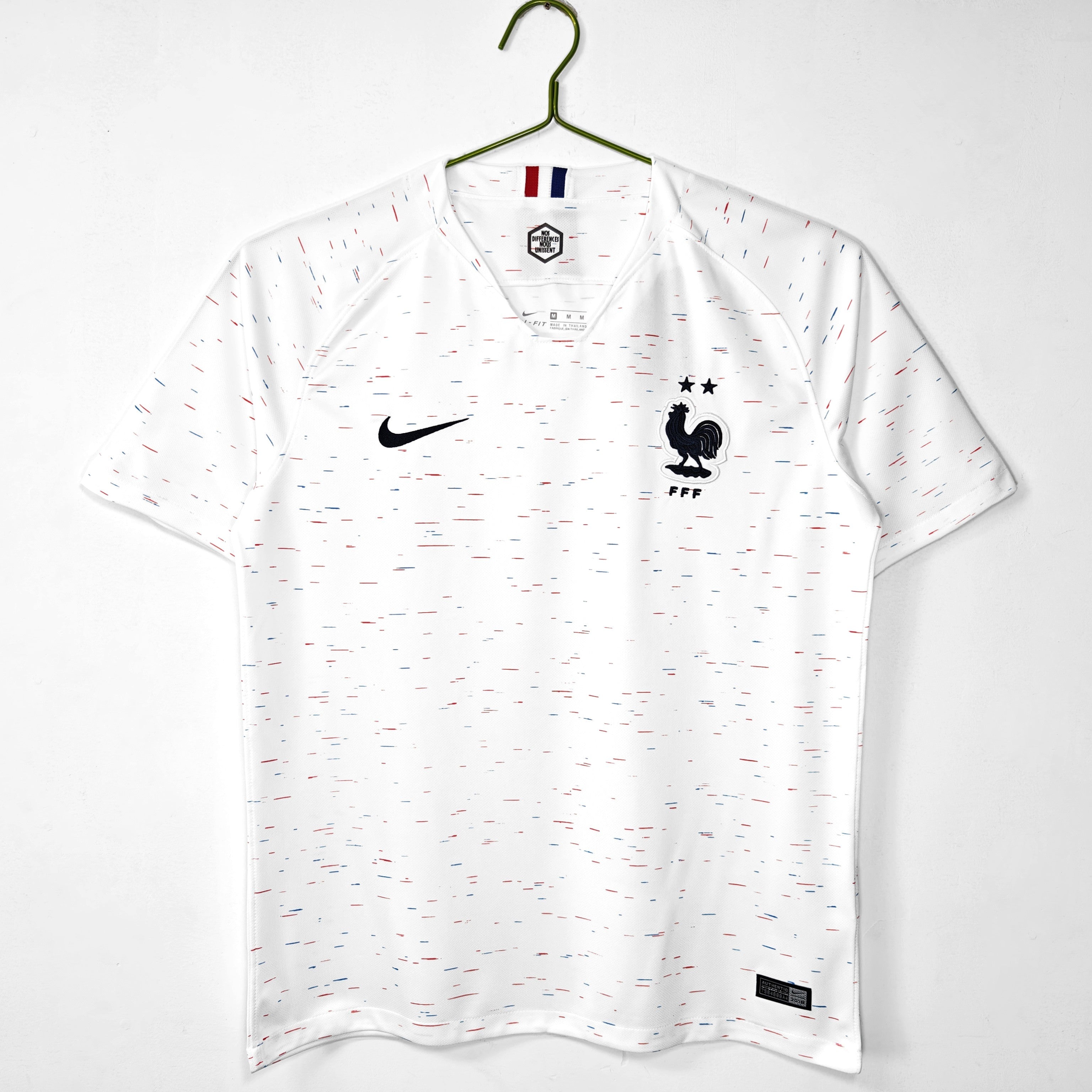 PSG 2001/02 Home Retro Football Shirt - Navy Nike classic football shirt front view
