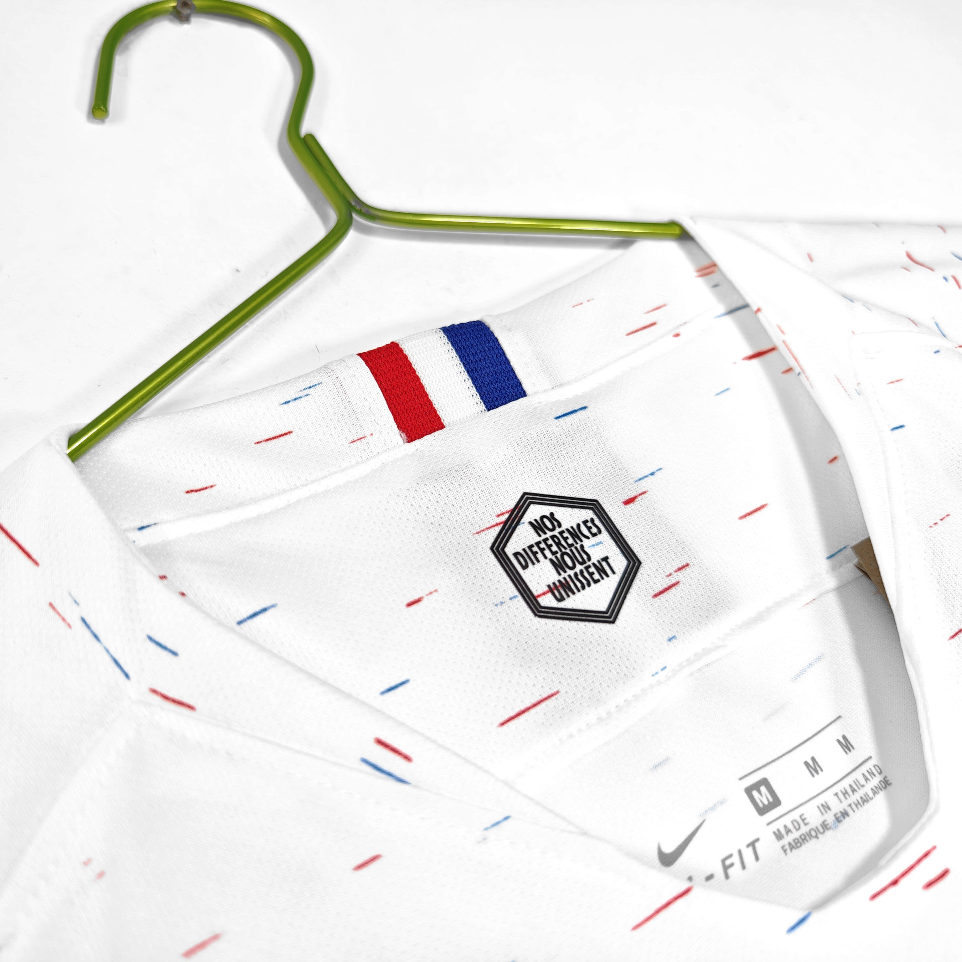 PSG 2001/02 Home Retro Football Shirt - Navy classic soccer jersey by Nike side or back view