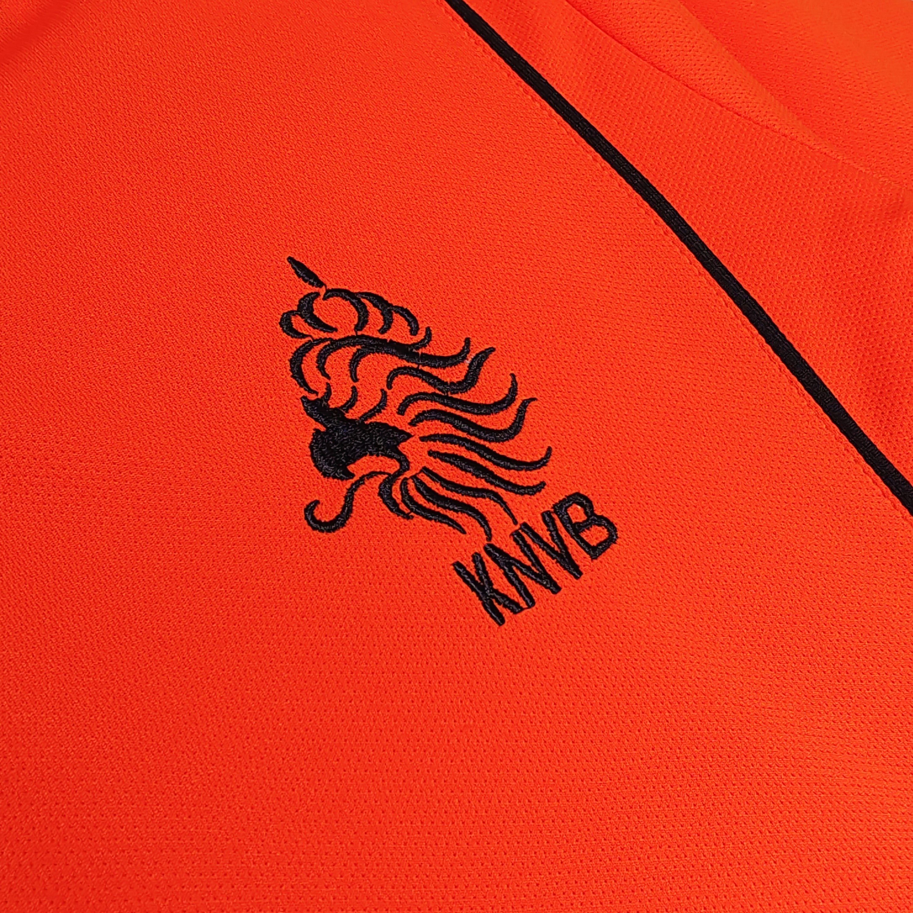 PSG 2001/02 Home Retro Football Shirt - close up details of Navy Nike retro kit