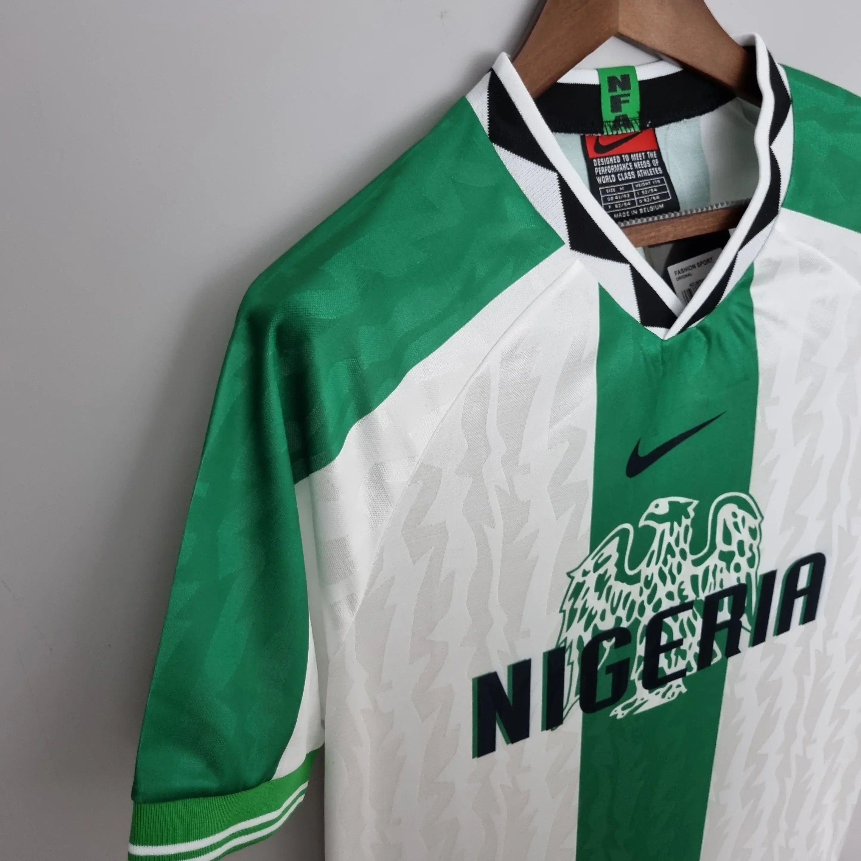 PSG 2001/02 Home Retro Football Shirt - Navy classic soccer jersey by Nike side or back view