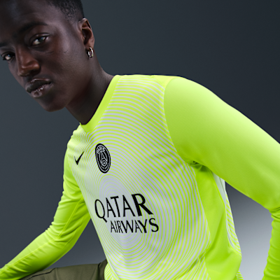 Paris Saint-Germain 2025/26 Stadium Goalkeeper Third