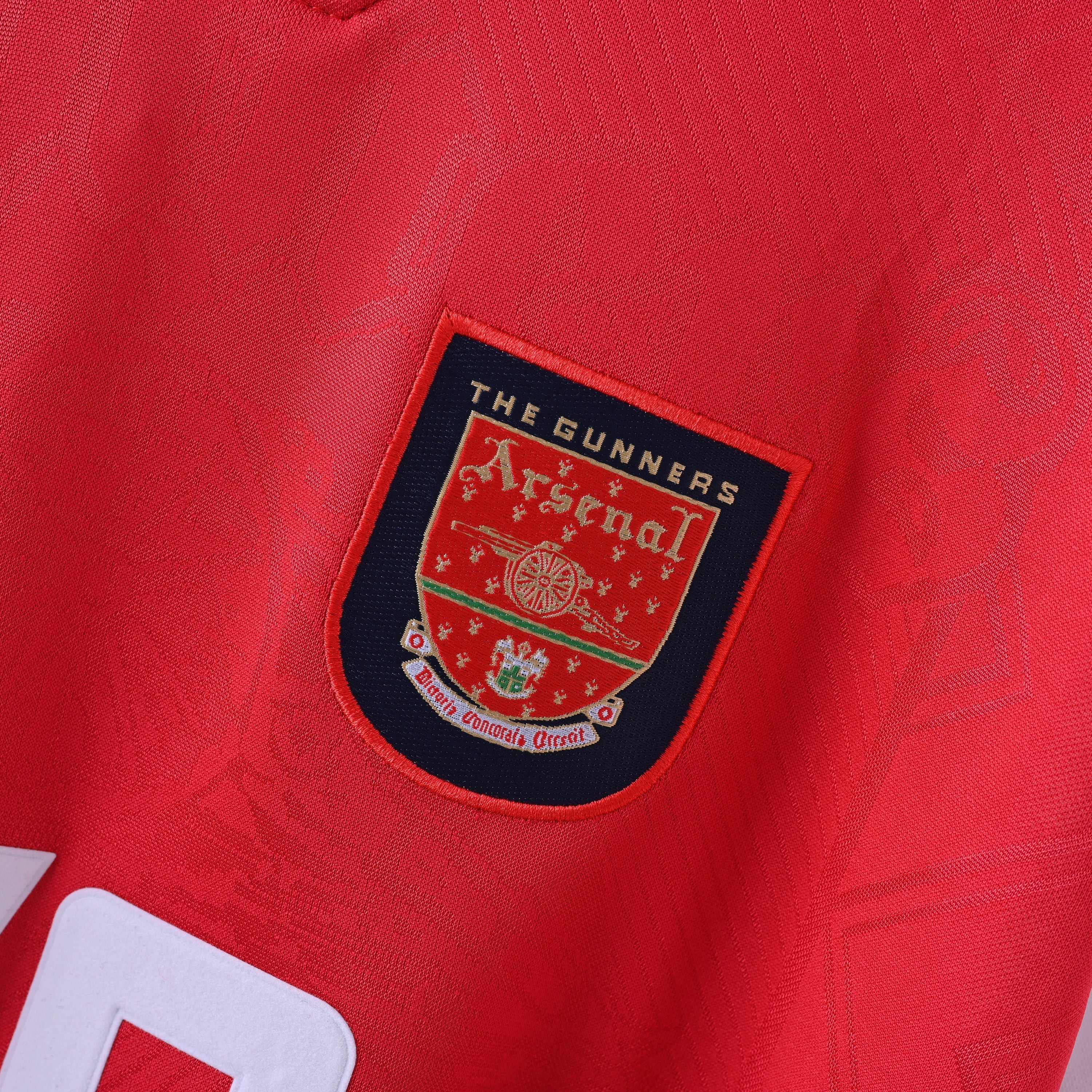 PSG 2001/02 Home Retro Football Shirt - close up details of Navy Nike retro kit