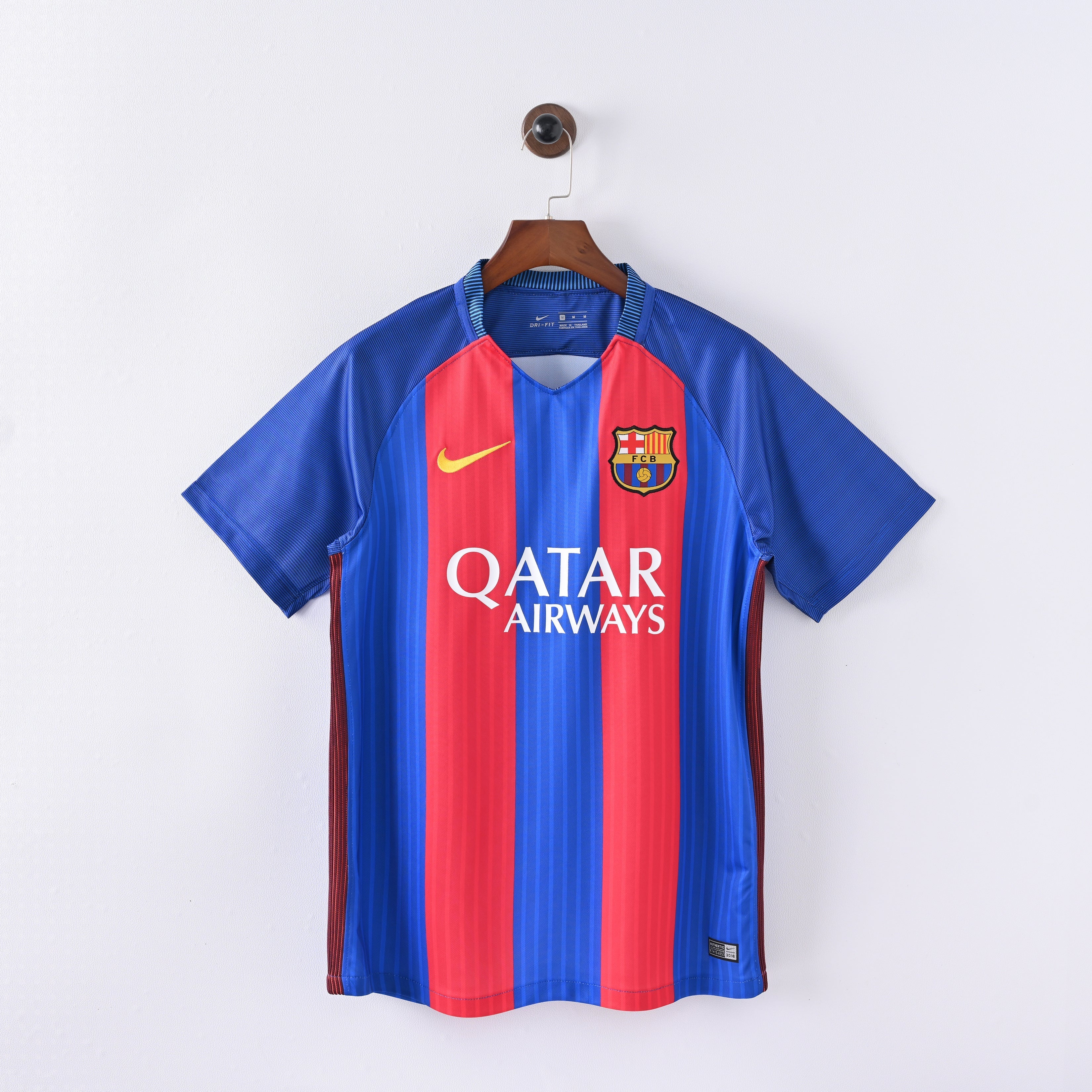 PSG 2001/02 Home Retro Football Shirt - Navy Nike classic football shirt front view