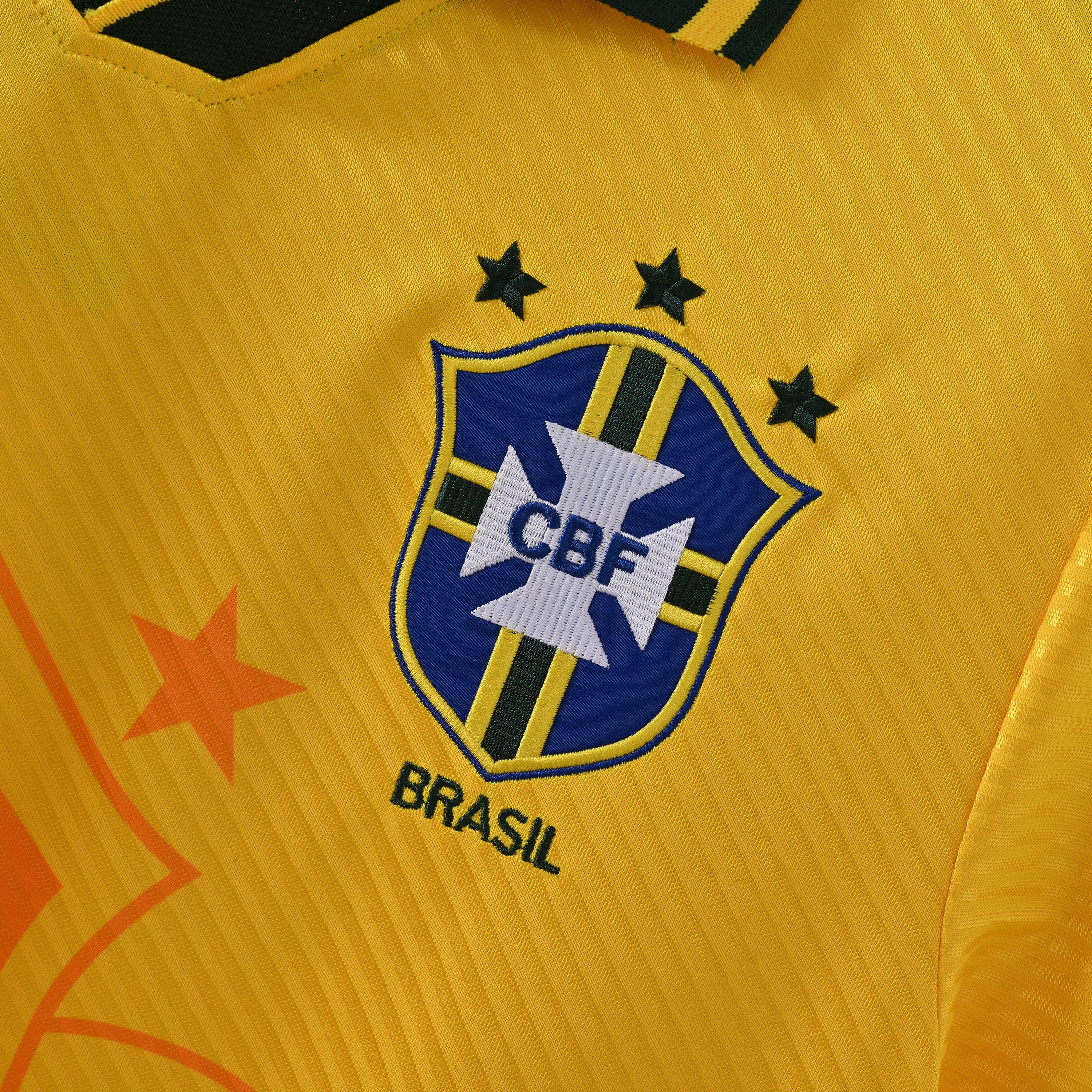 PSG 2001/02 Home Retro Football Shirt - close up details of Navy Nike retro kit