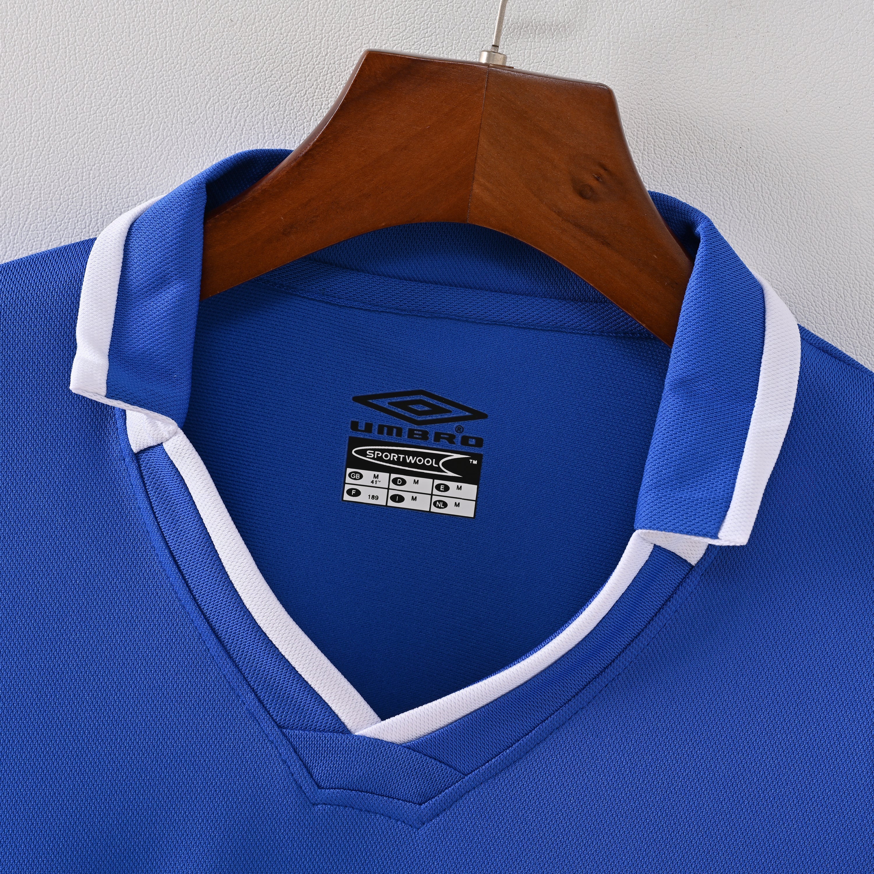 PSG 2001/02 Home Retro Football Shirt - close up details of Navy Nike retro kit