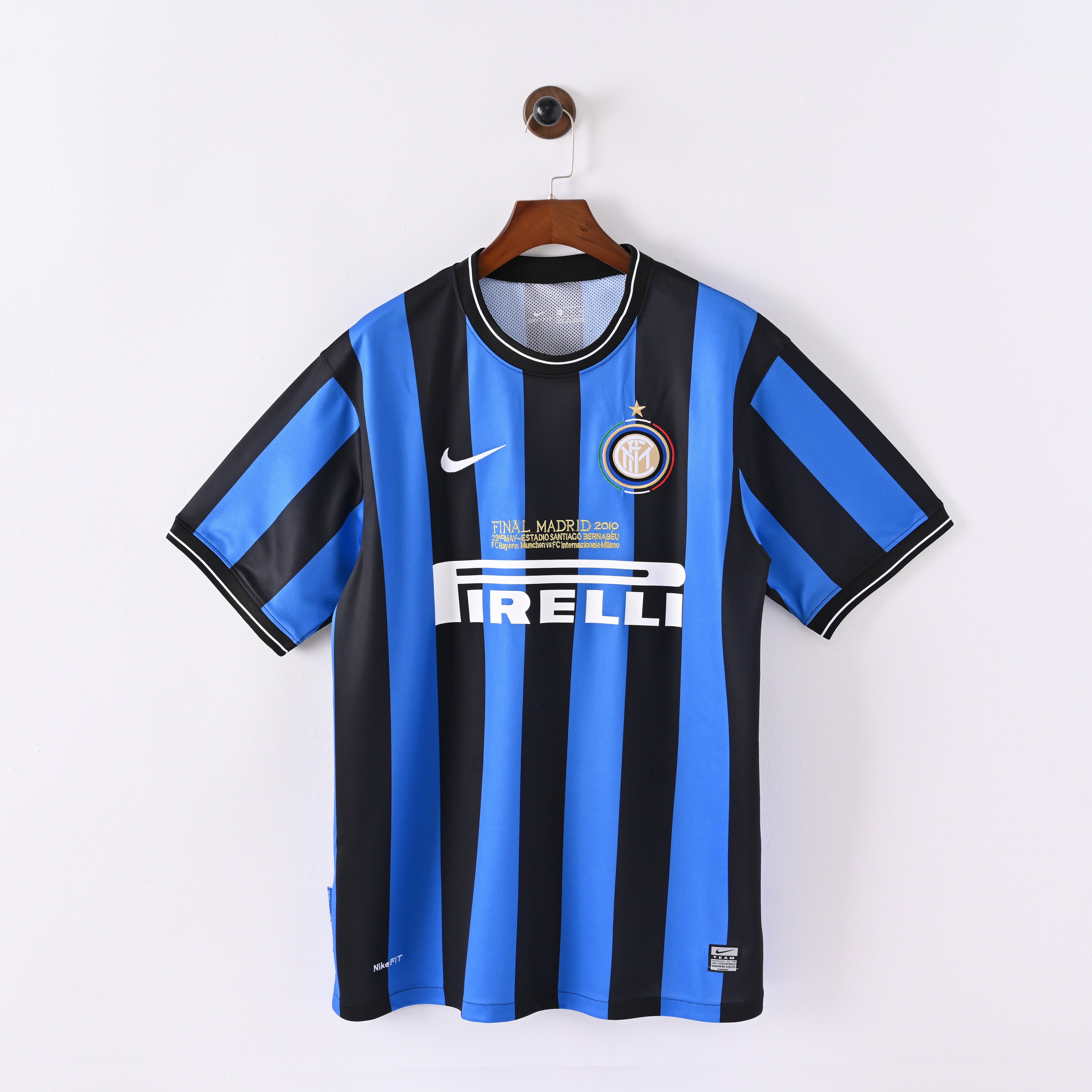 PSG 2001/02 Home Retro Football Shirt - Navy Nike classic football shirt front view