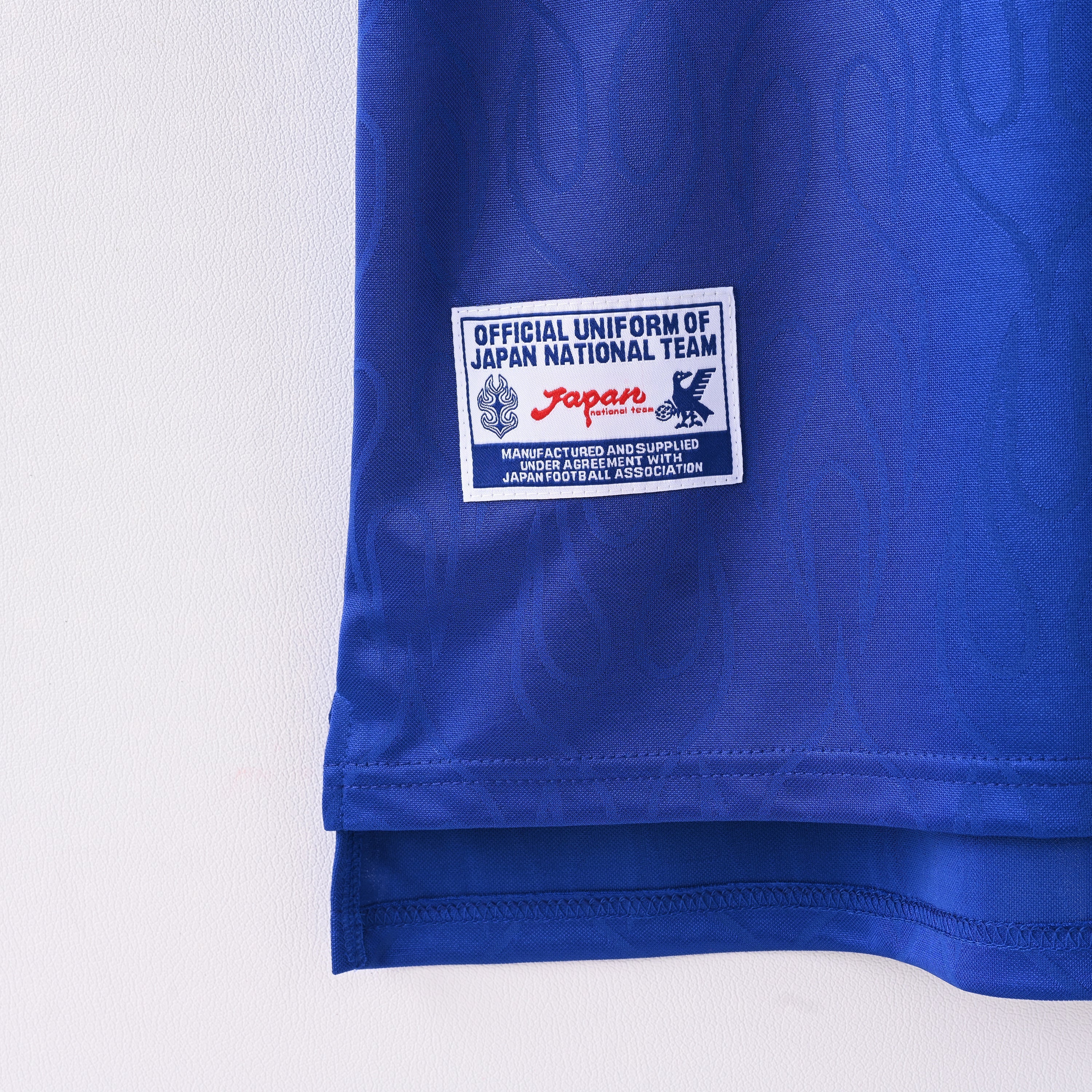 PSG 2001/02 Home Retro Football Shirt - Navy classic soccer jersey by Nike side or back view
