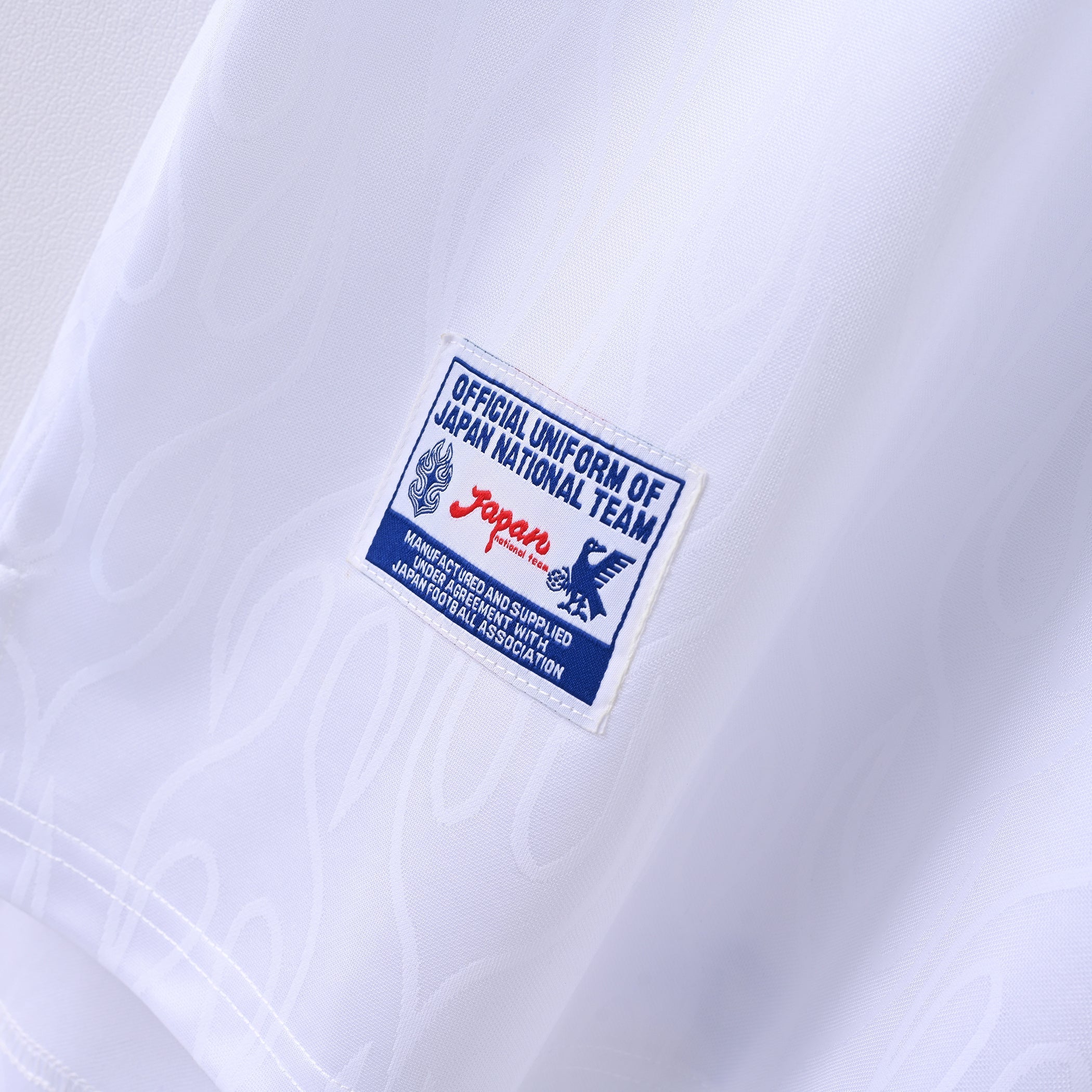 PSG 2001/02 Home Retro Football Shirt - Navy classic soccer jersey by Nike side or back view