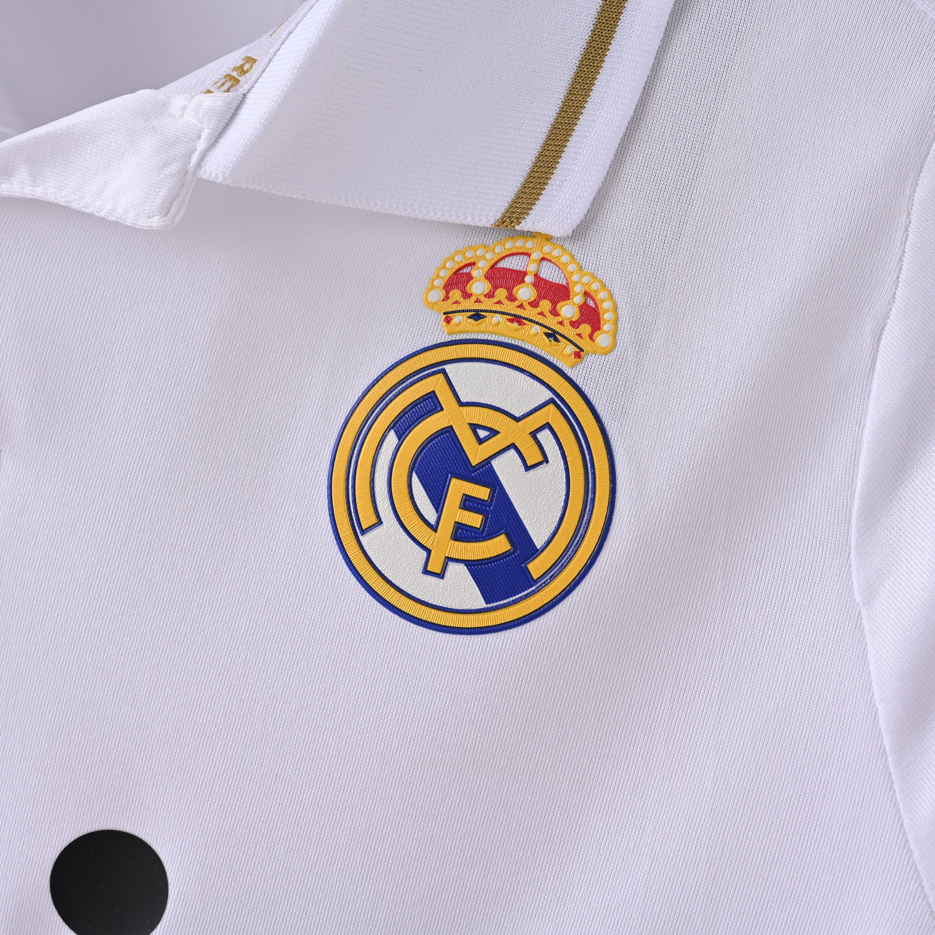 PSG 2001/02 Home Retro Football Shirt - Navy classic soccer jersey by Nike side or back view