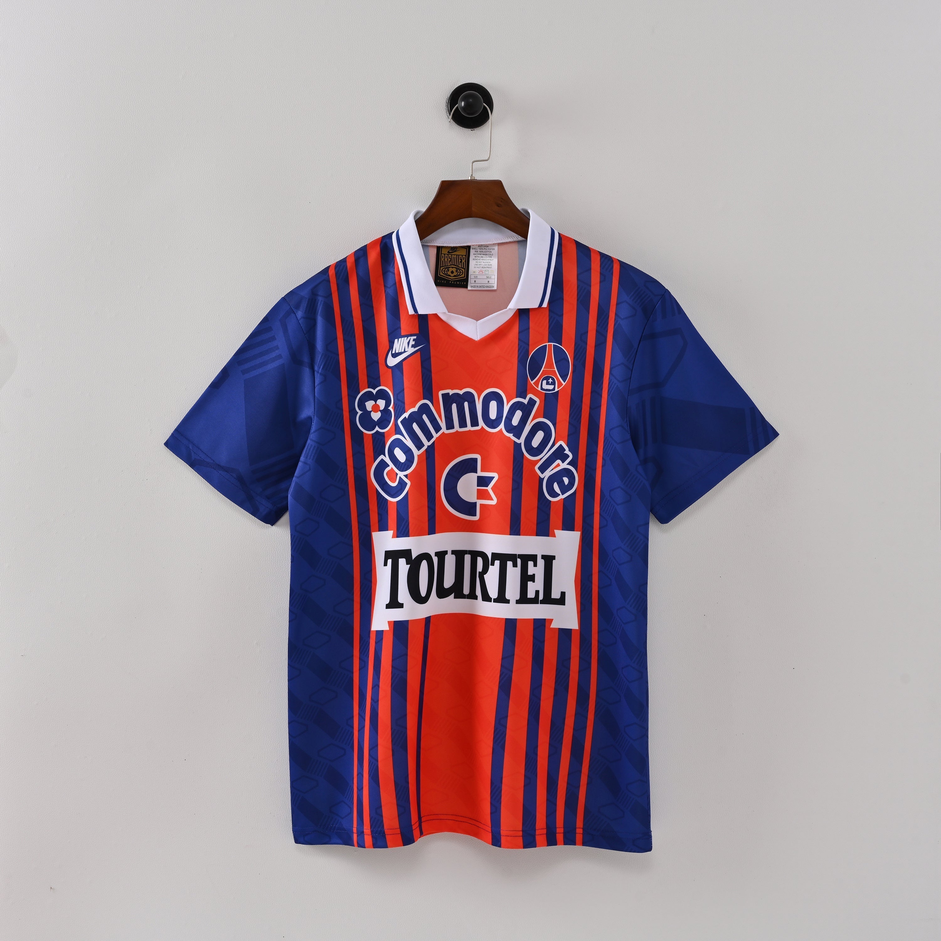 PSG 2001/02 Home Retro Football Shirt - Navy Nike classic football shirt front view