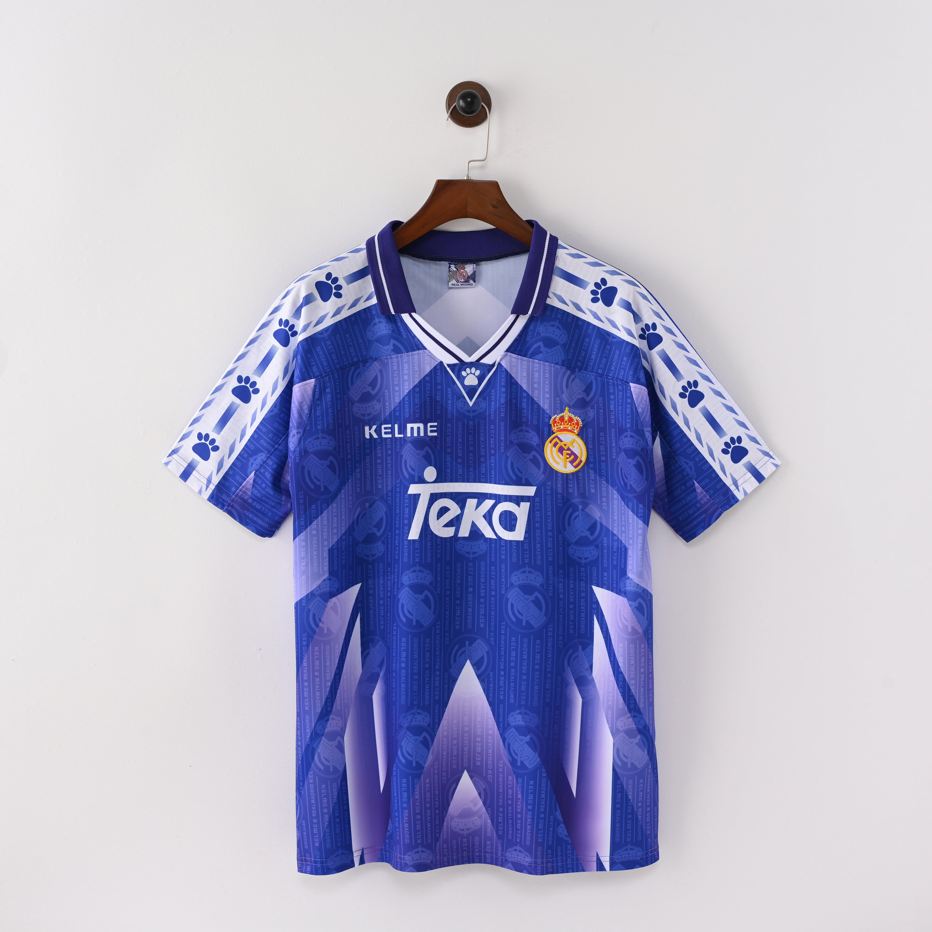 PSG 2001/02 Home Retro Football Shirt - Navy Nike classic football shirt front view