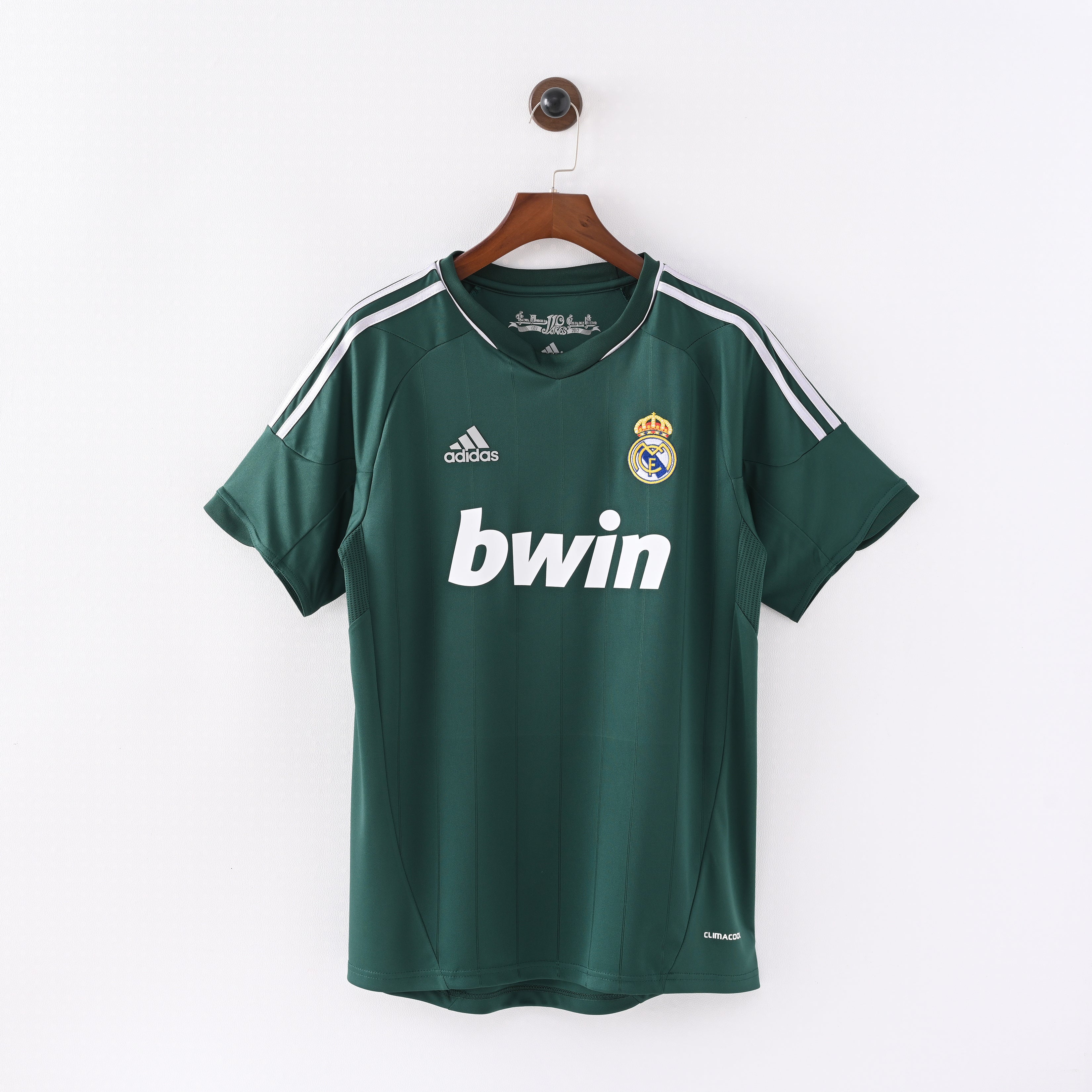 PSG 2001/02 Home Retro Football Shirt - Navy Nike classic football shirt front view