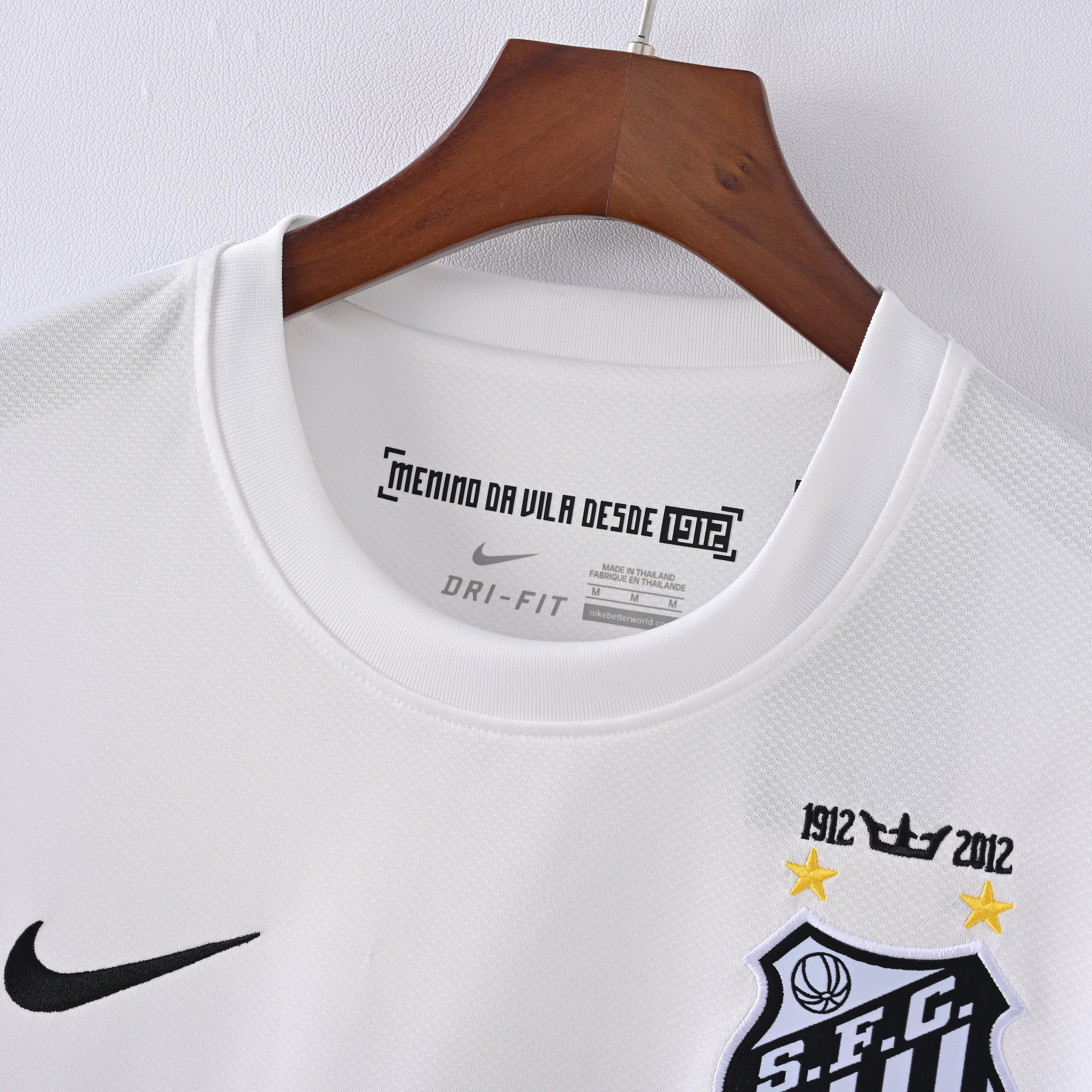 PSG 2001/02 Home Retro Football Shirt - close up details of Navy Nike retro kit