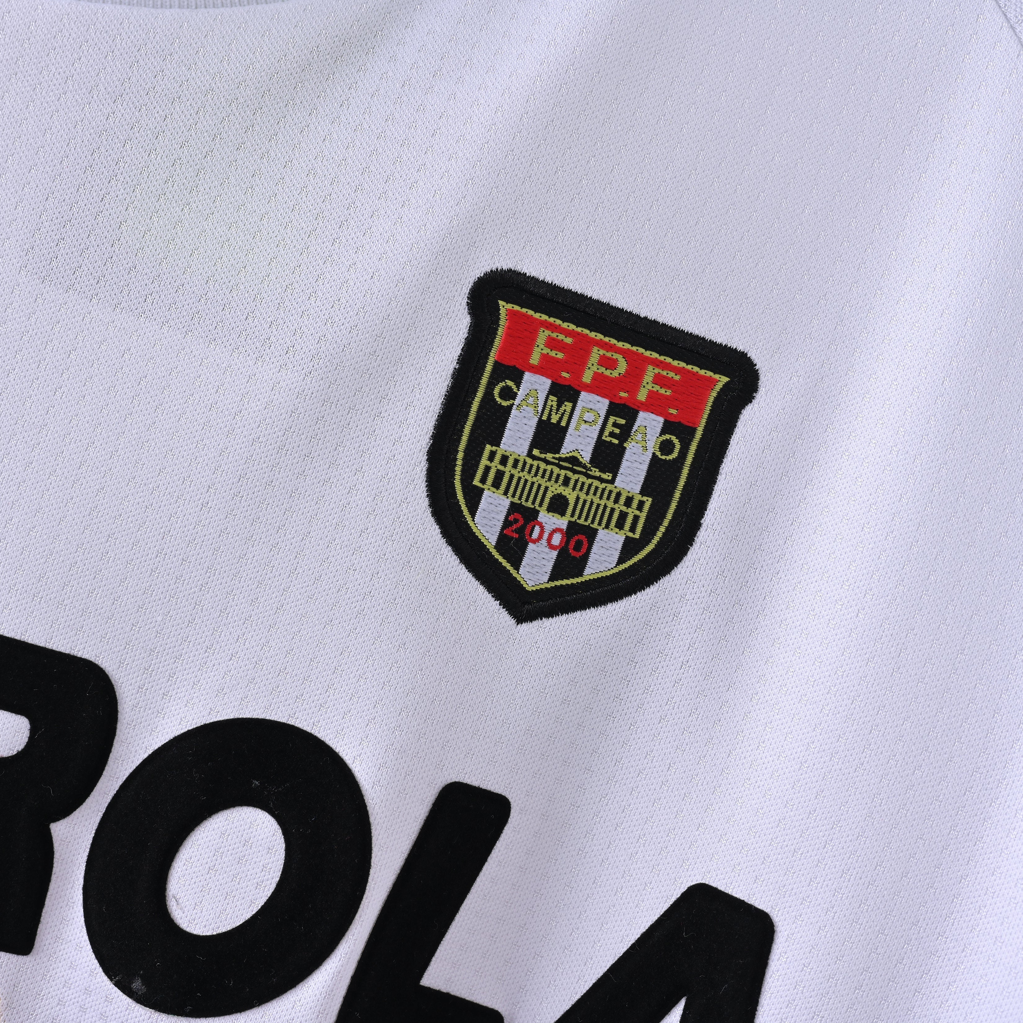 PSG 2001/02 Home Retro Football Shirt - close up details of Navy Nike retro kit