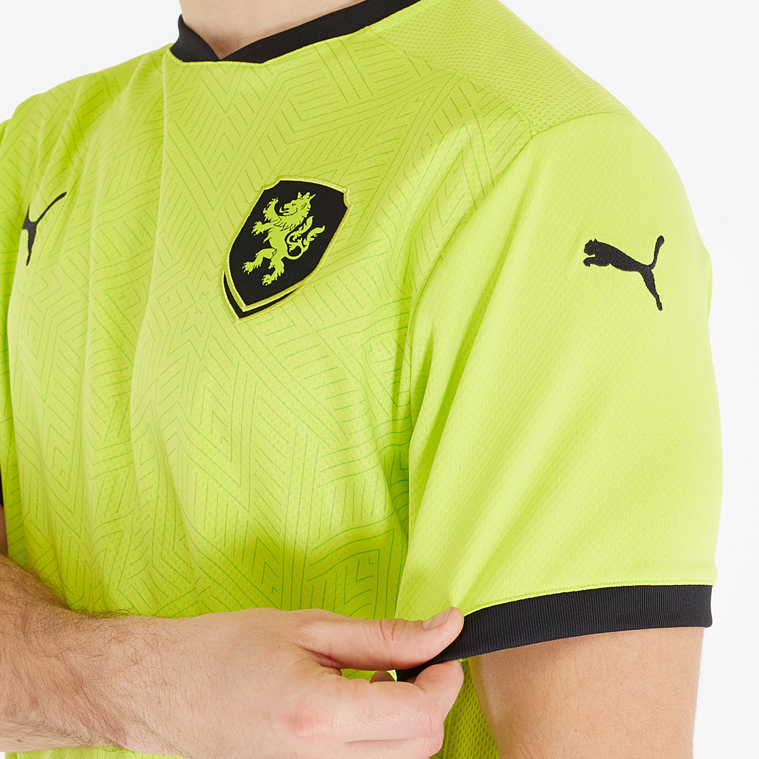 Puma Czech Republic 19/20 Away Shirt Replica