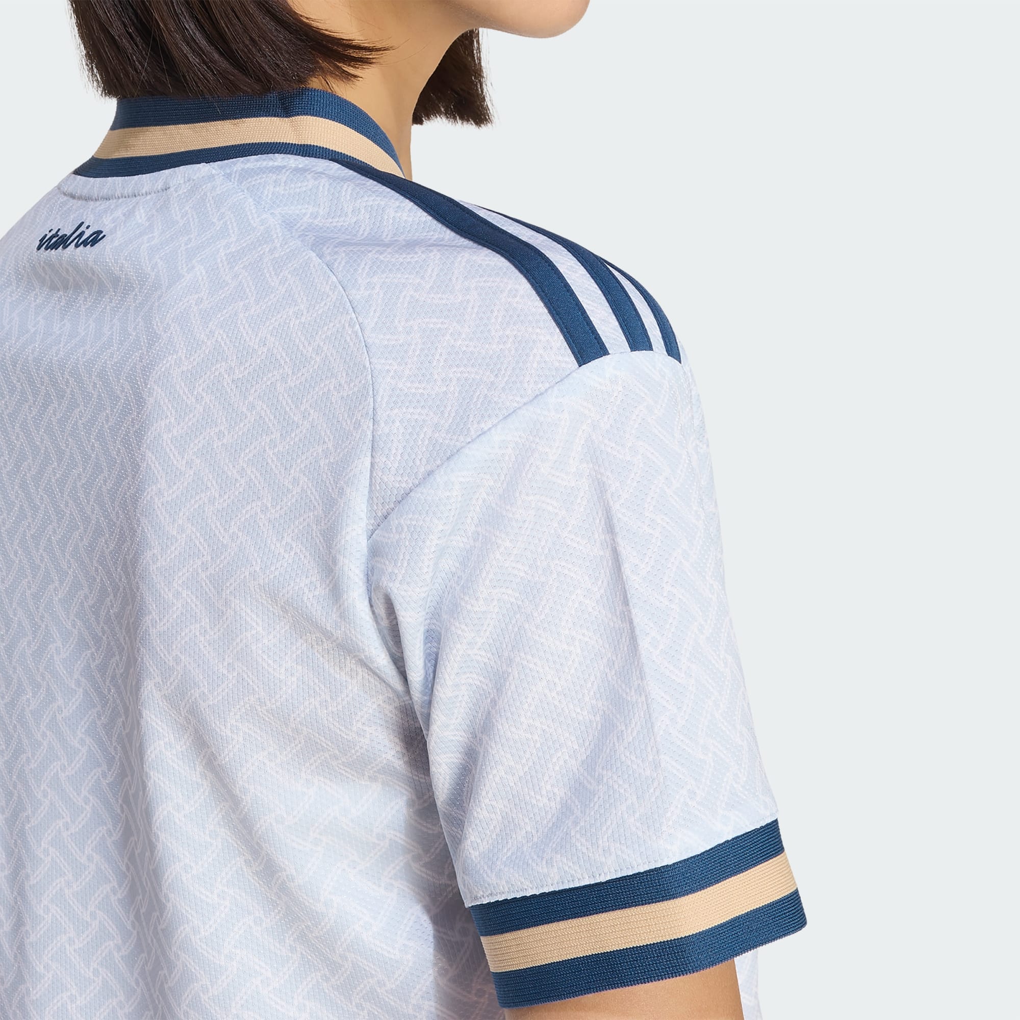 Italy 26 Away Cropped Jersey