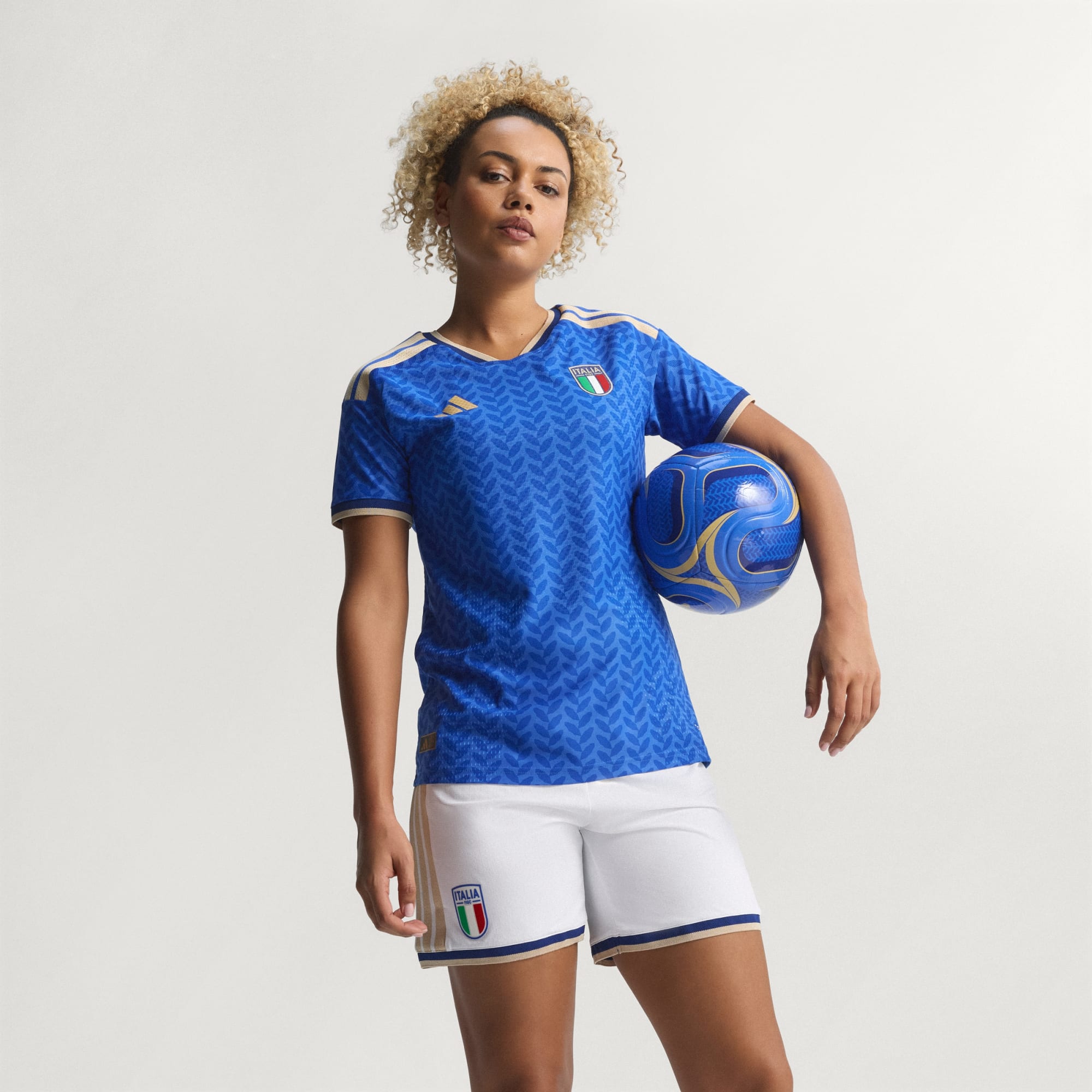 Italy 26 Women's Team Home Authentic Jersey