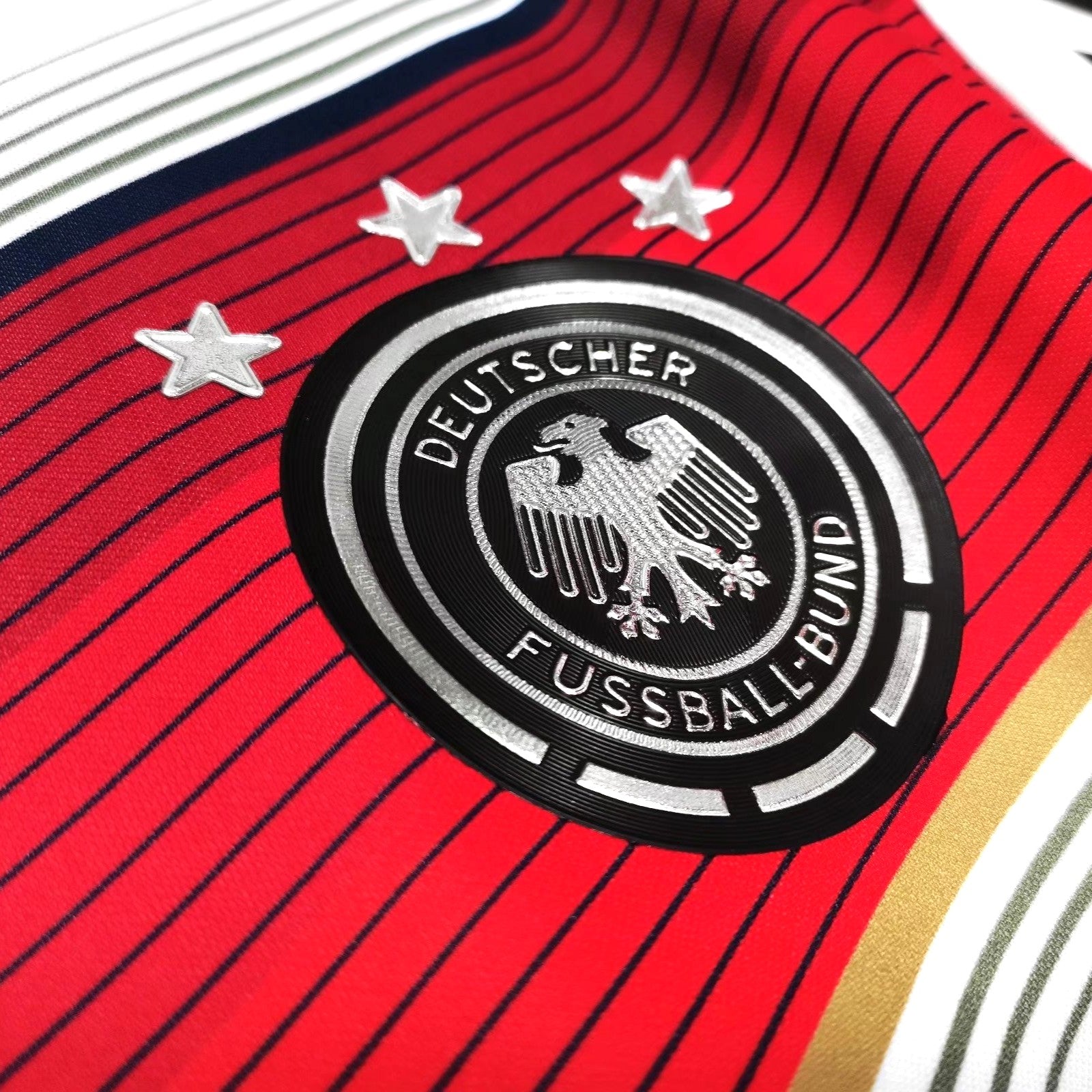 PSG 2001/02 Home Retro Football Shirt - close up details of Navy Nike retro kit