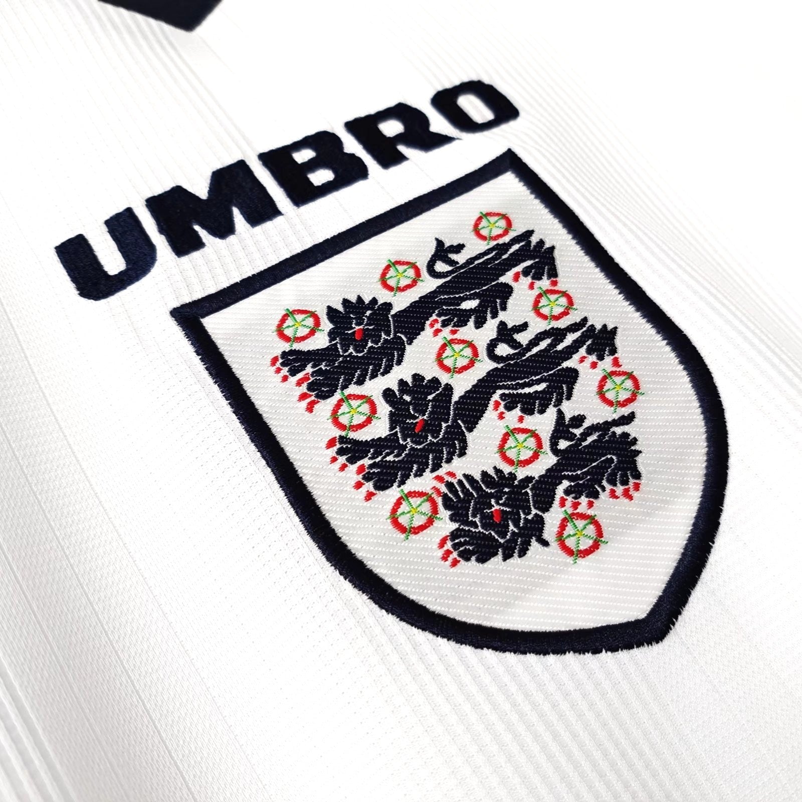 PSG 2001/02 Home Retro Football Shirt - close up details of Navy Nike retro kit