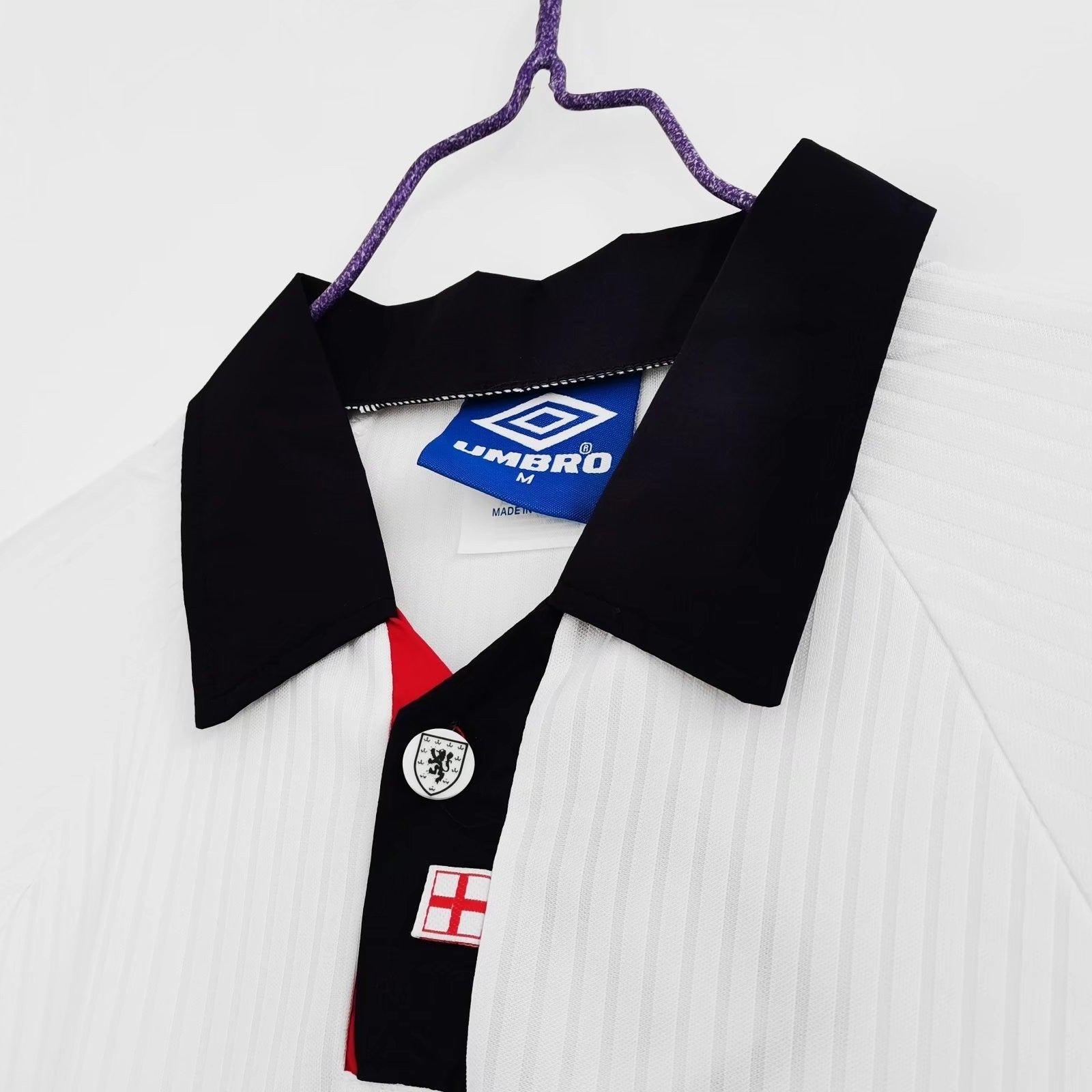 PSG 2001/02 Home Retro Football Shirt - Navy classic soccer jersey by Nike side or back view
