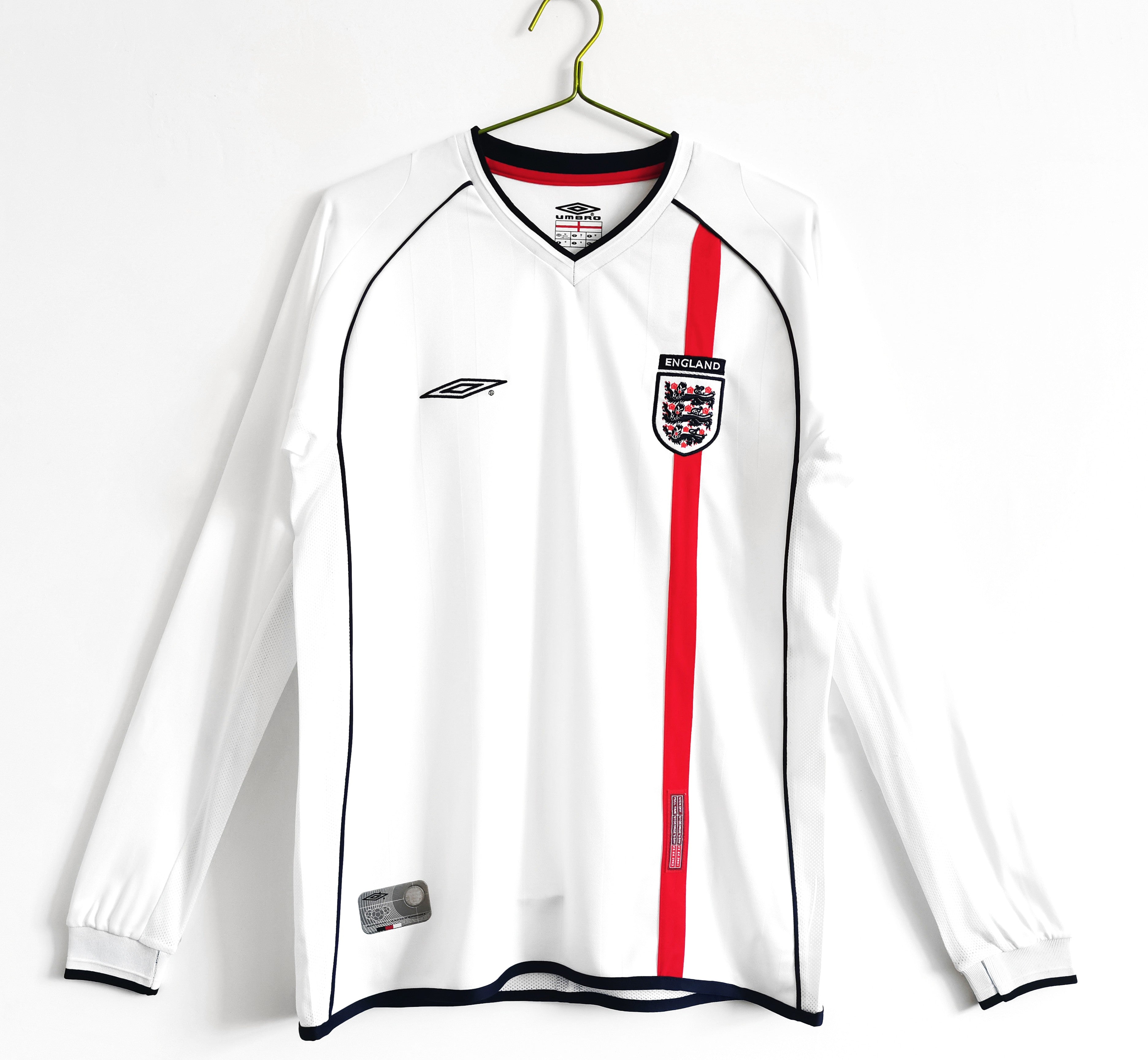 PSG 2001/02 Home Retro Football Shirt - Navy Nike classic football shirt front view
