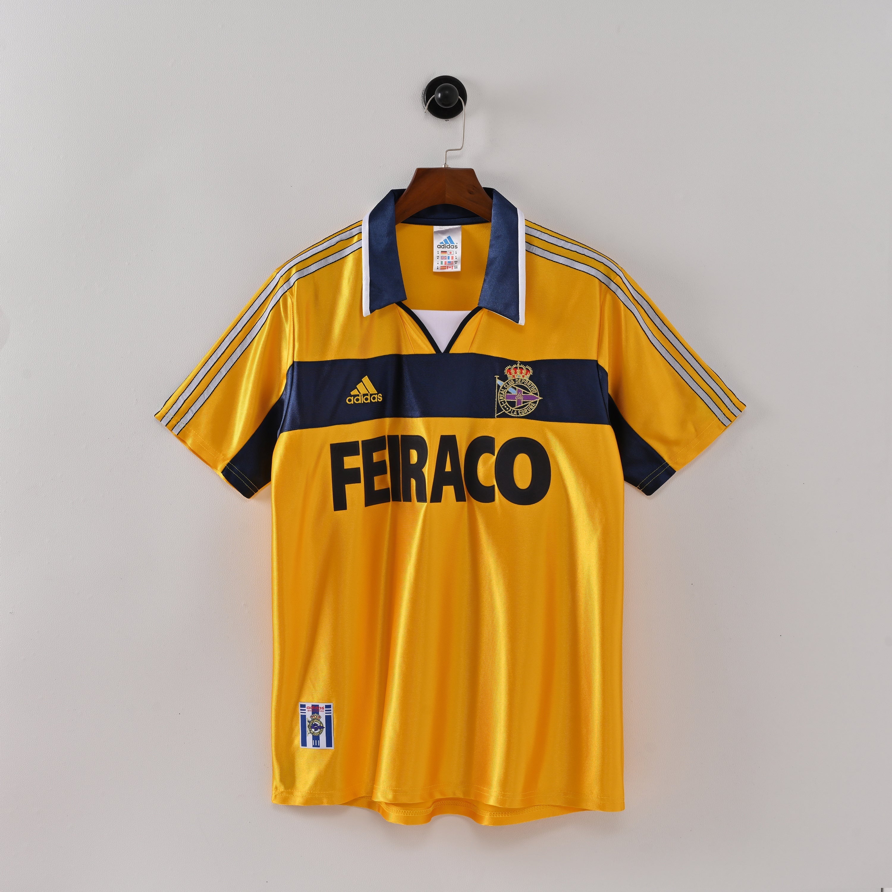 PSG 2001/02 Home Retro Football Shirt - Navy Nike classic football shirt front view