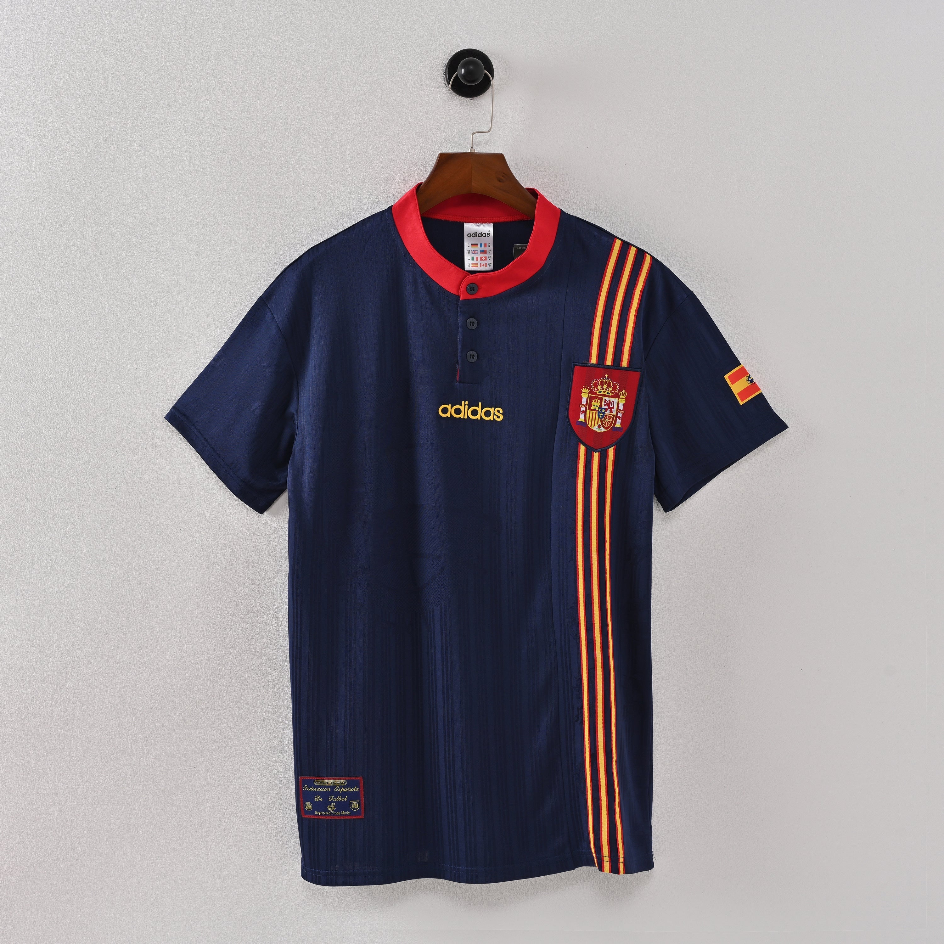 PSG 2001/02 Home Retro Football Shirt - Navy Nike classic football shirt front view