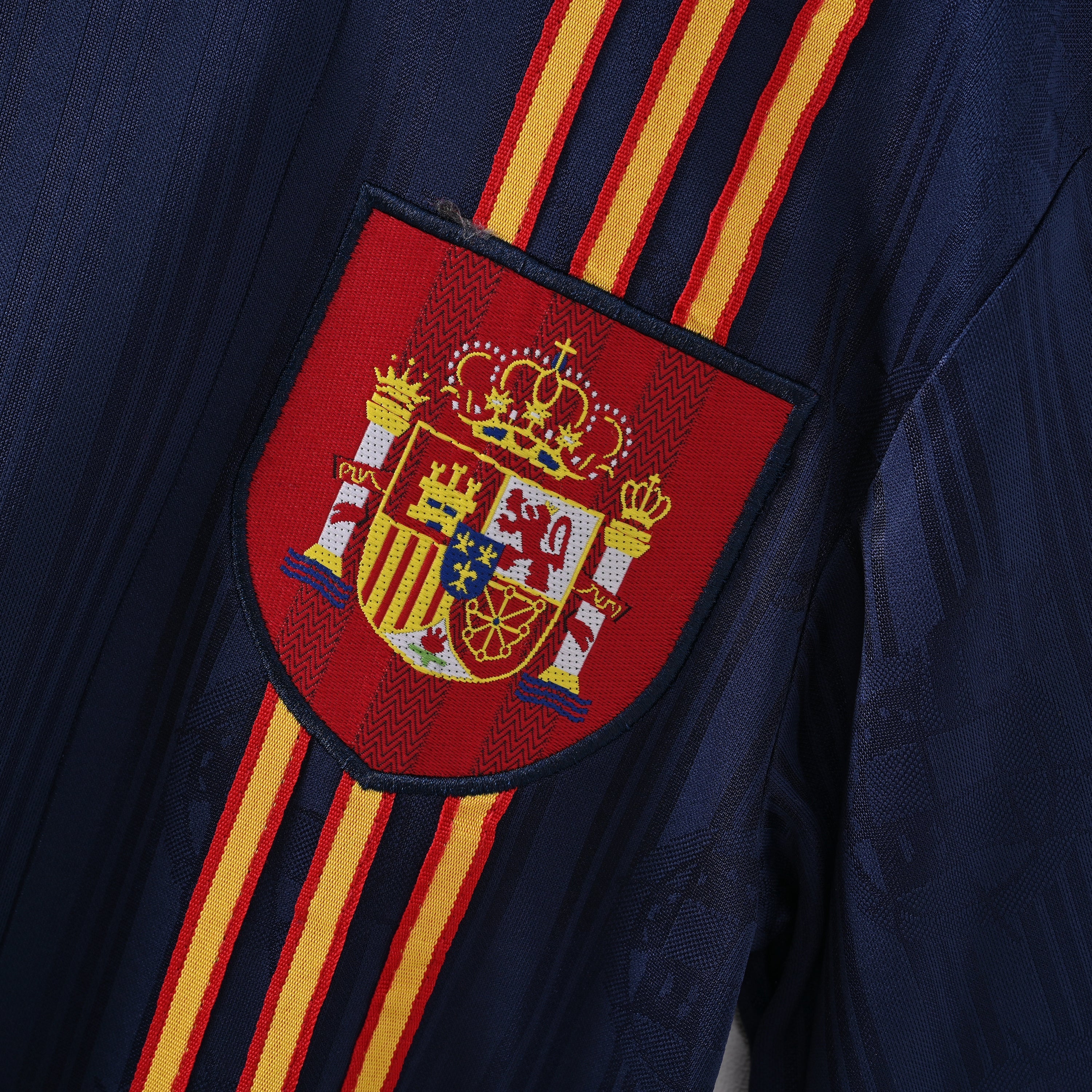 PSG 2001/02 Home Retro Football Shirt - close up details of Navy Nike retro kit