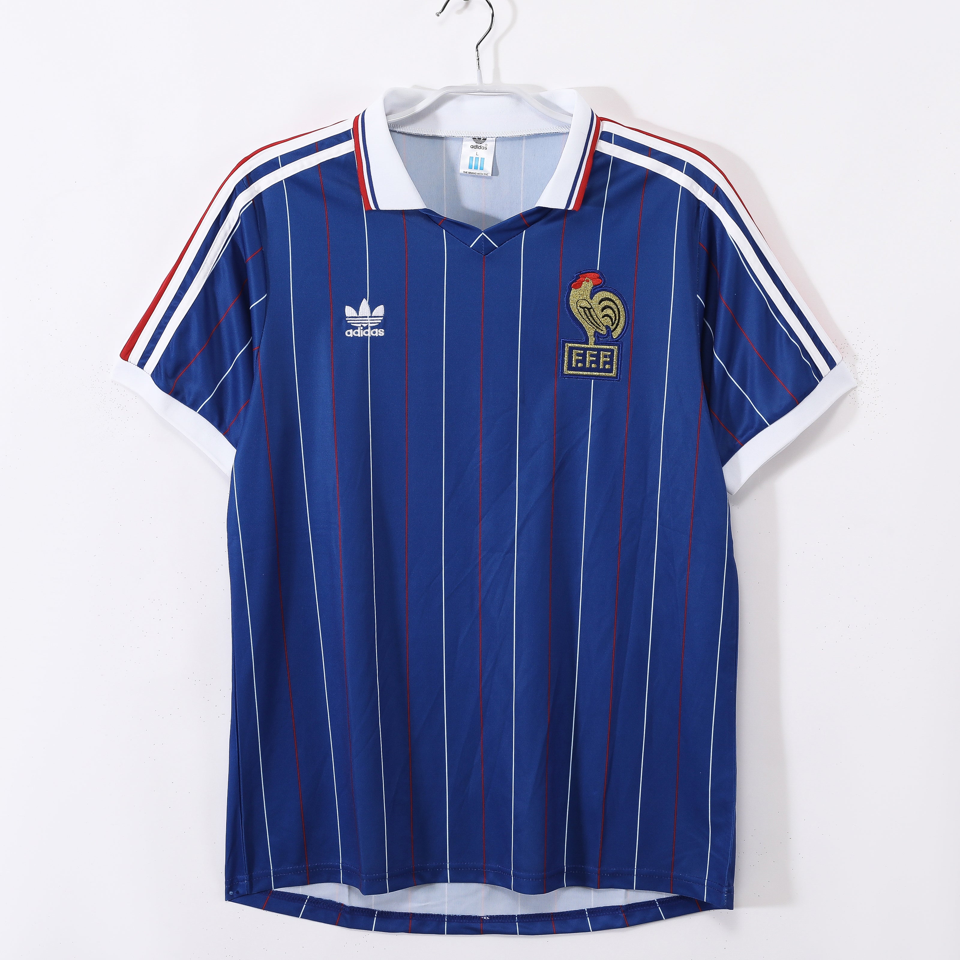 PSG 2001/02 Home Retro Football Shirt - Navy Nike classic football shirt front view