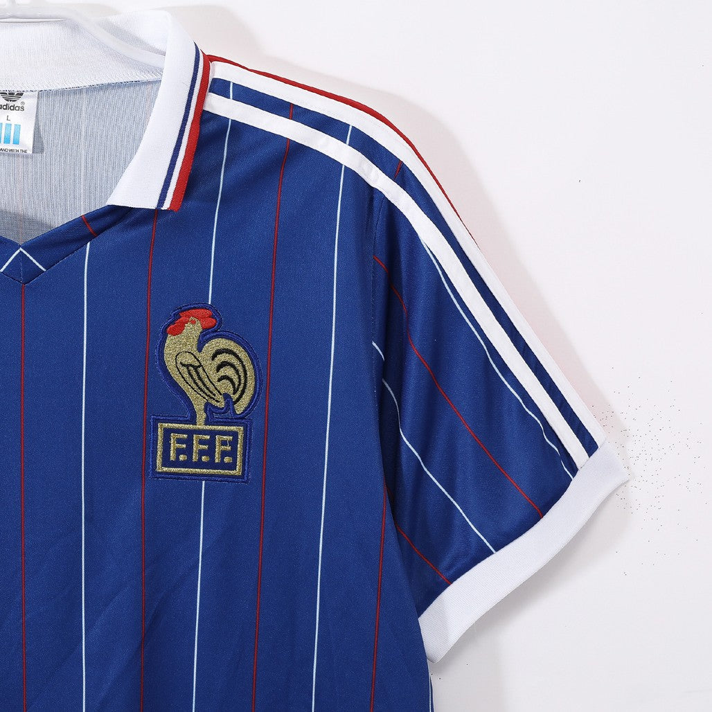 PSG 2001/02 Home Retro Football Shirt - Nike retro football shirt in Navy additional view