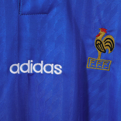 PSG 2001/02 Home Retro Football Shirt - close up details of Navy Nike retro kit