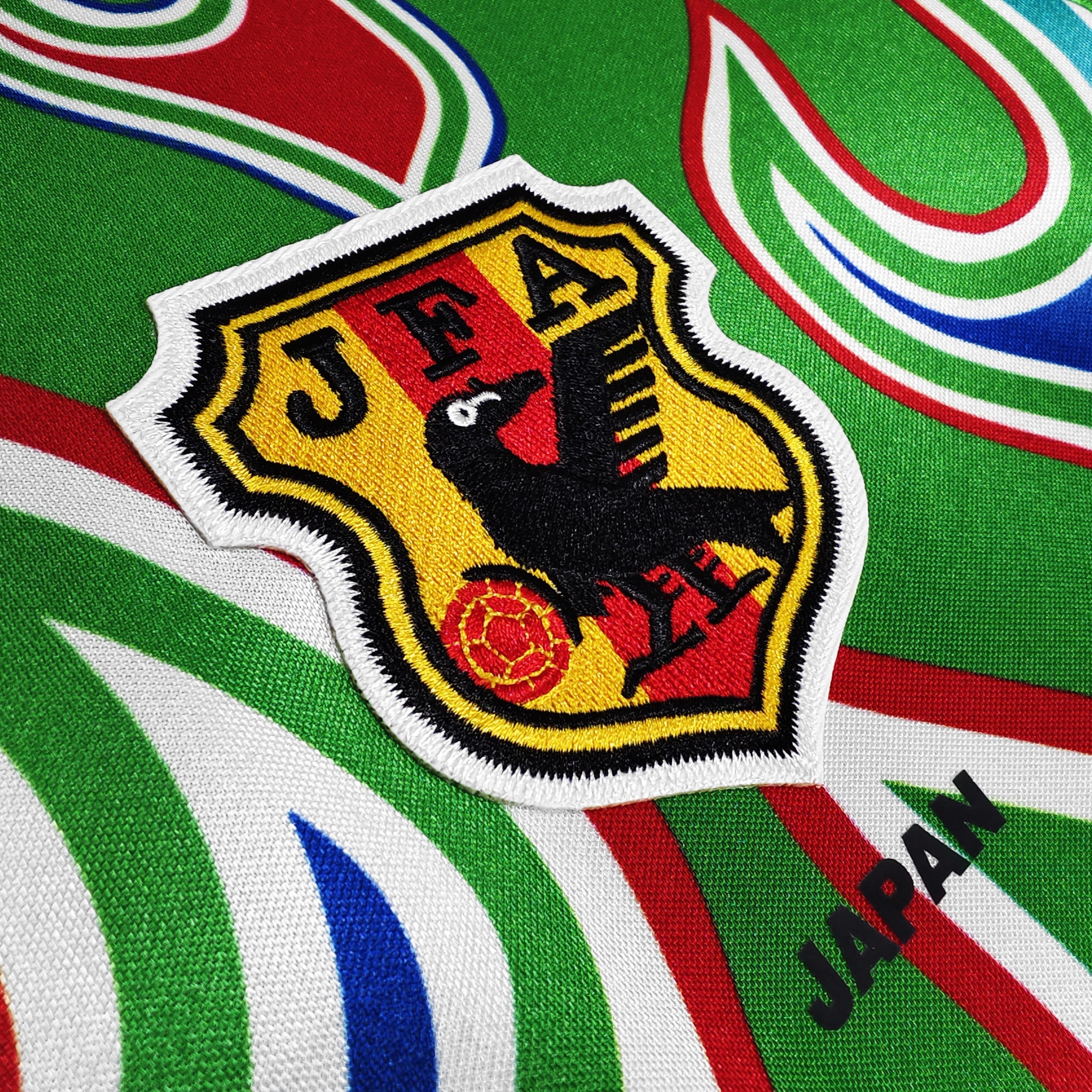 PSG 2001/02 Home Retro Football Shirt - close up details of Navy Nike retro kit