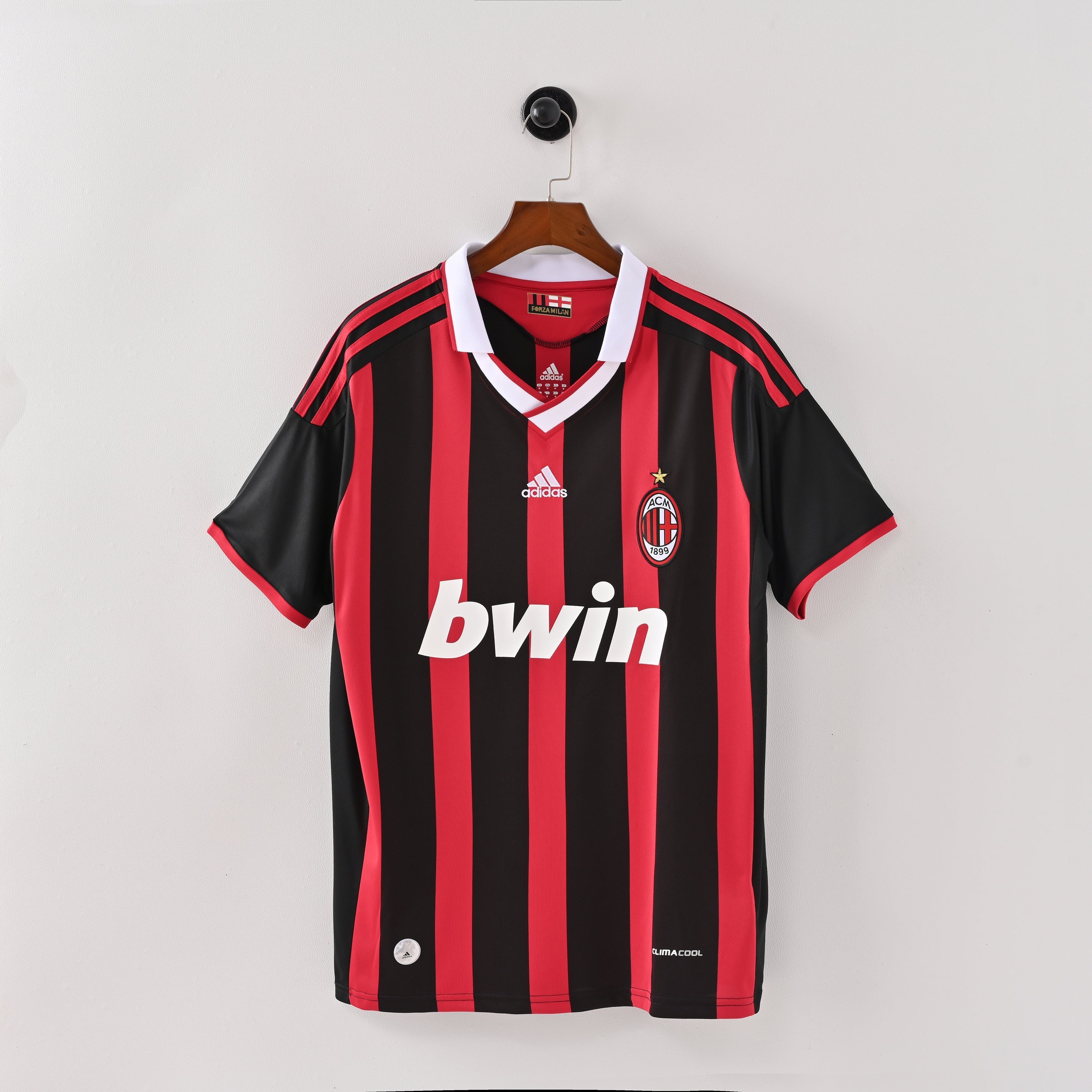 PSG 2001/02 Home Retro Football Shirt - Navy Nike classic football shirt front view