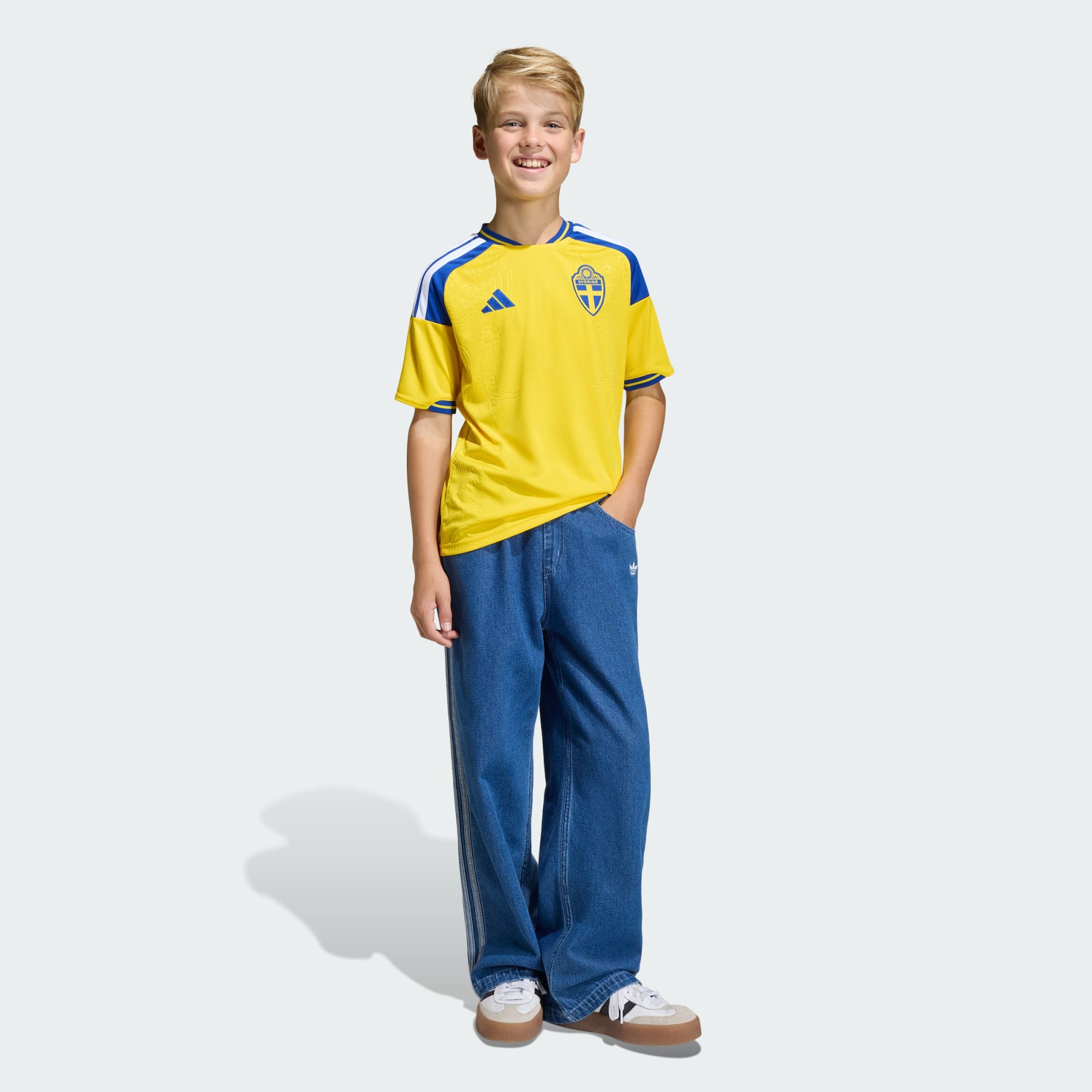 Sweden 26 Home Kids Jersey