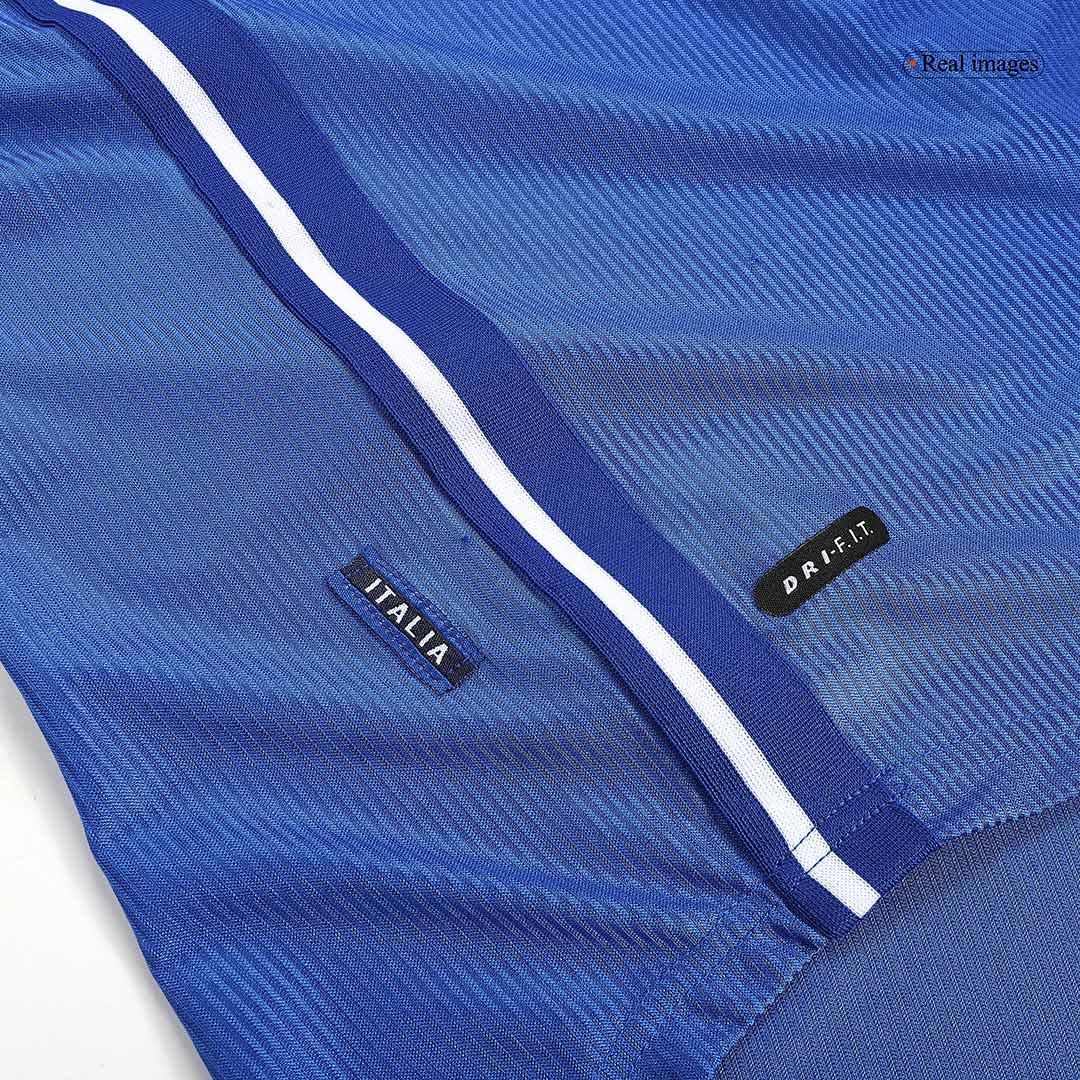Retro BAGGIO R. #18 1998 Italy Home Soccer Jersey