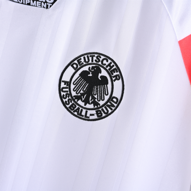 PSG 2001/02 Home Retro Football Shirt - close up details of Navy Nike retro kit