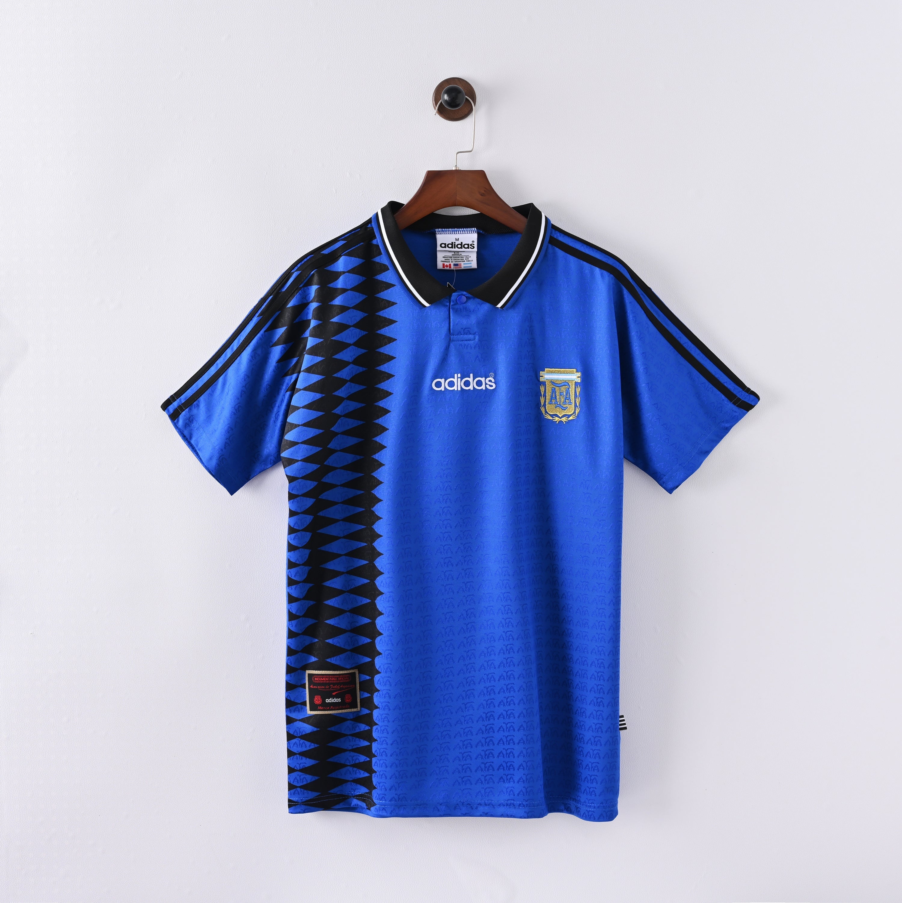 PSG 2001/02 Home Retro Football Shirt - Navy Nike classic football shirt front view