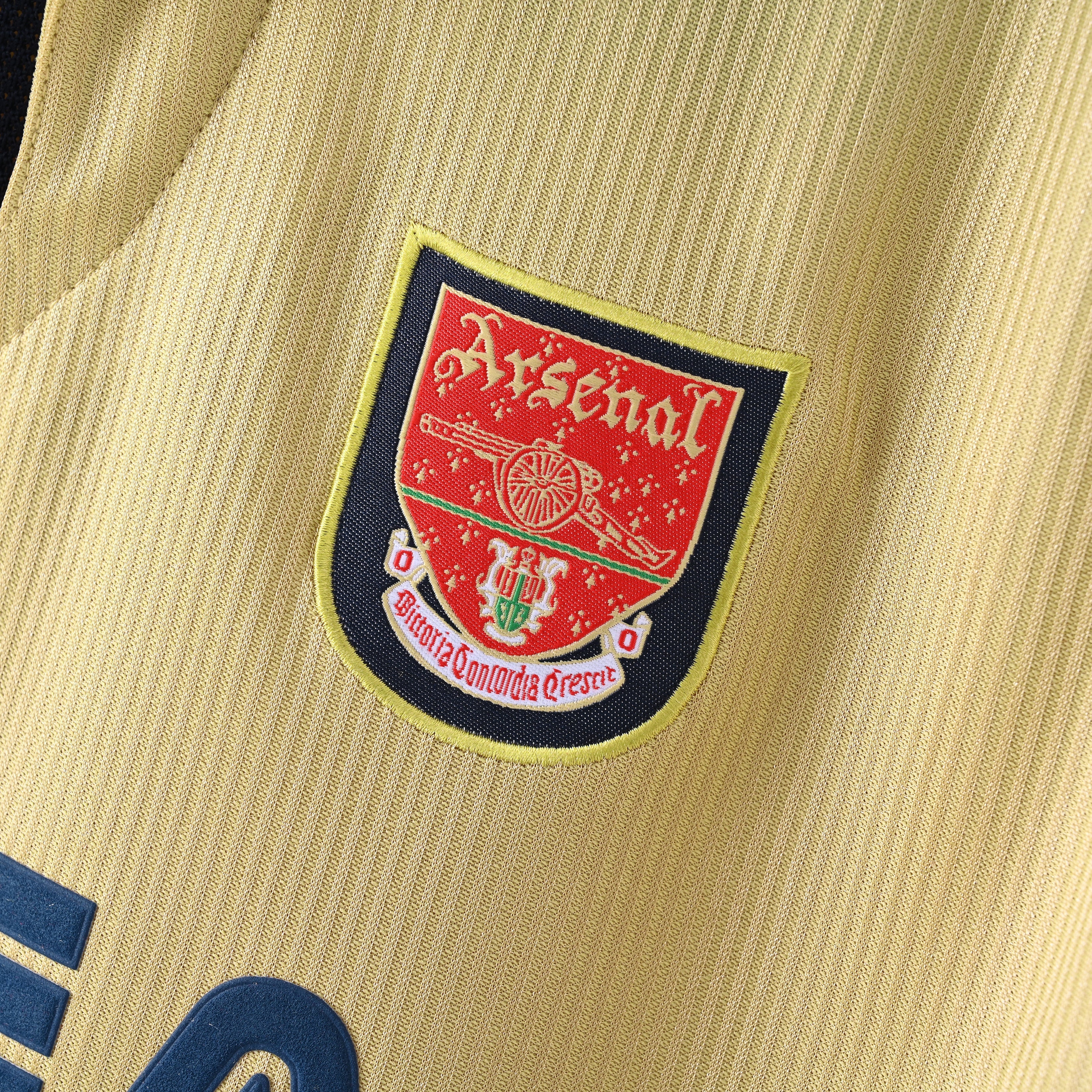 PSG 2001/02 Home Retro Football Shirt - close up details of Navy Nike retro kit