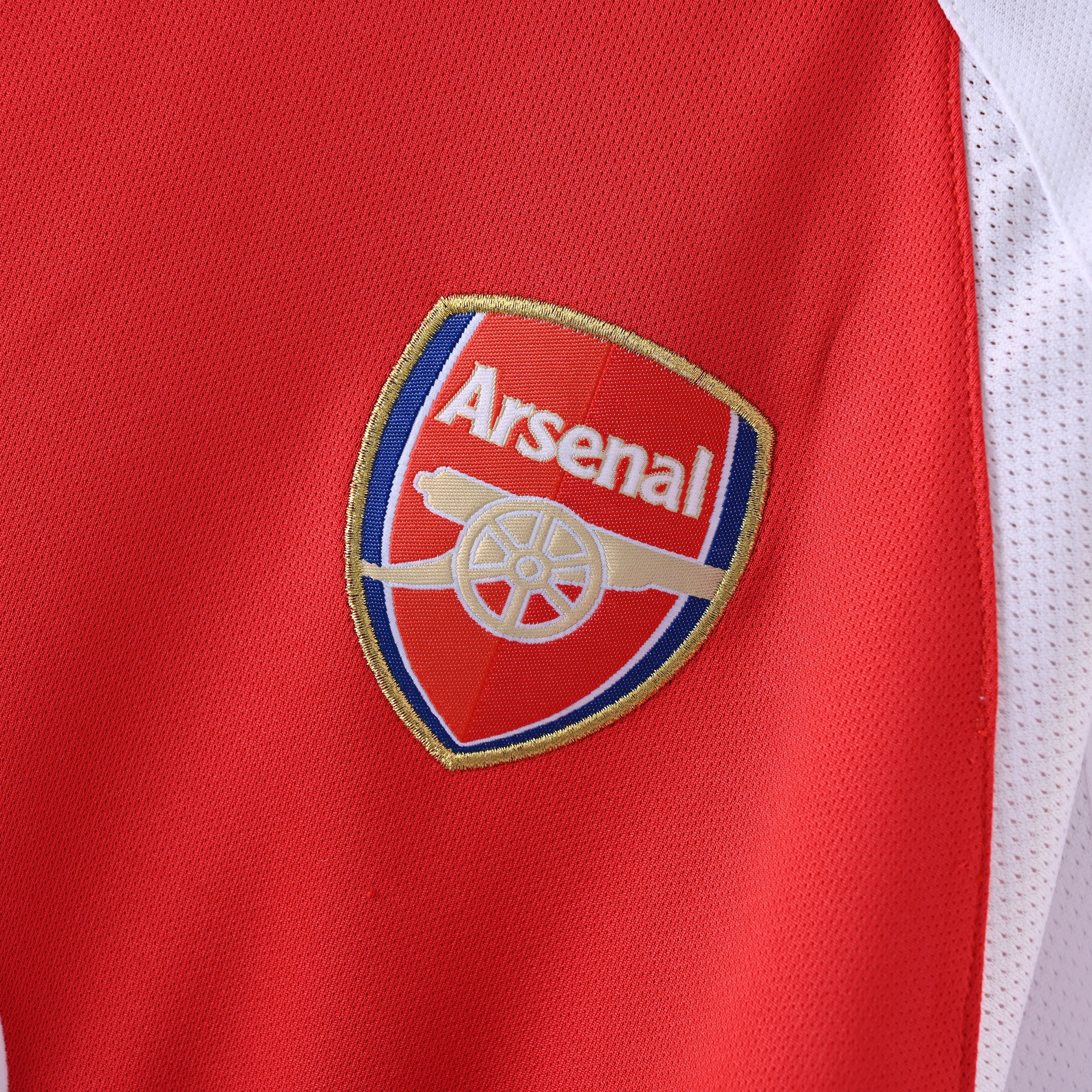 PSG 2001/02 Home Retro Football Shirt - close up details of Navy Nike retro kit