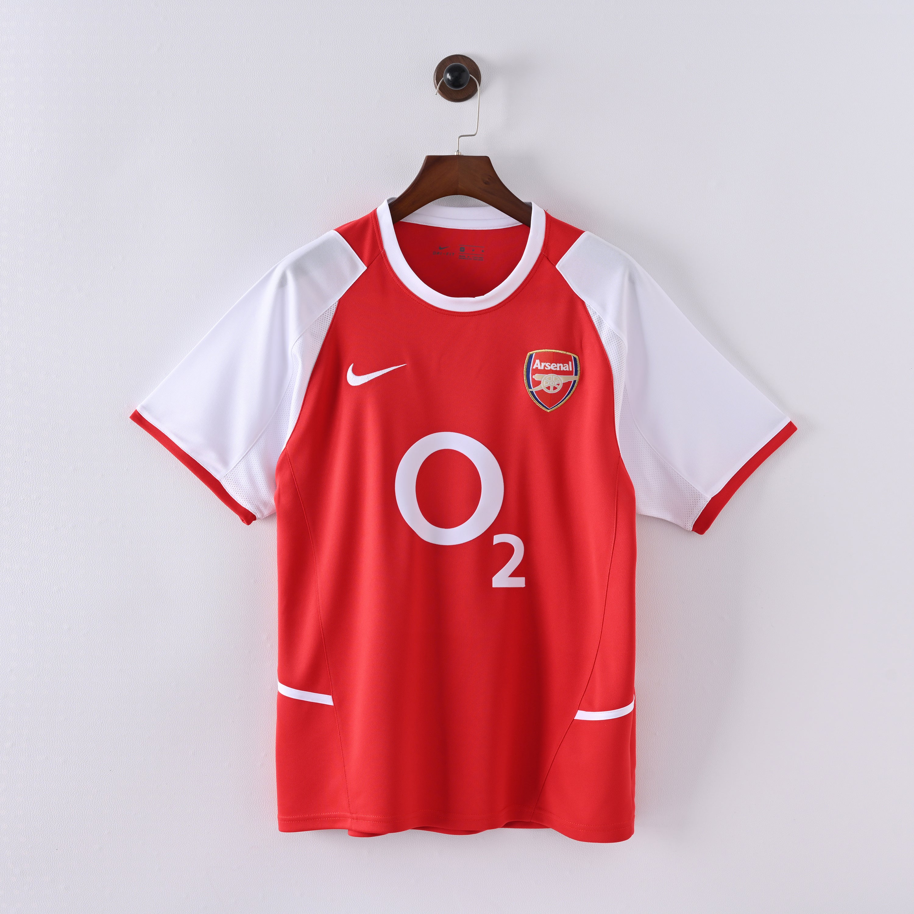PSG 2001/02 Home Retro Football Shirt - Navy Nike classic football shirt front view
