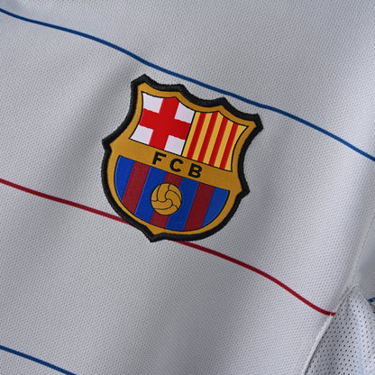 PSG 2001/02 Home Retro Football Shirt - close up details of Navy Nike retro kit