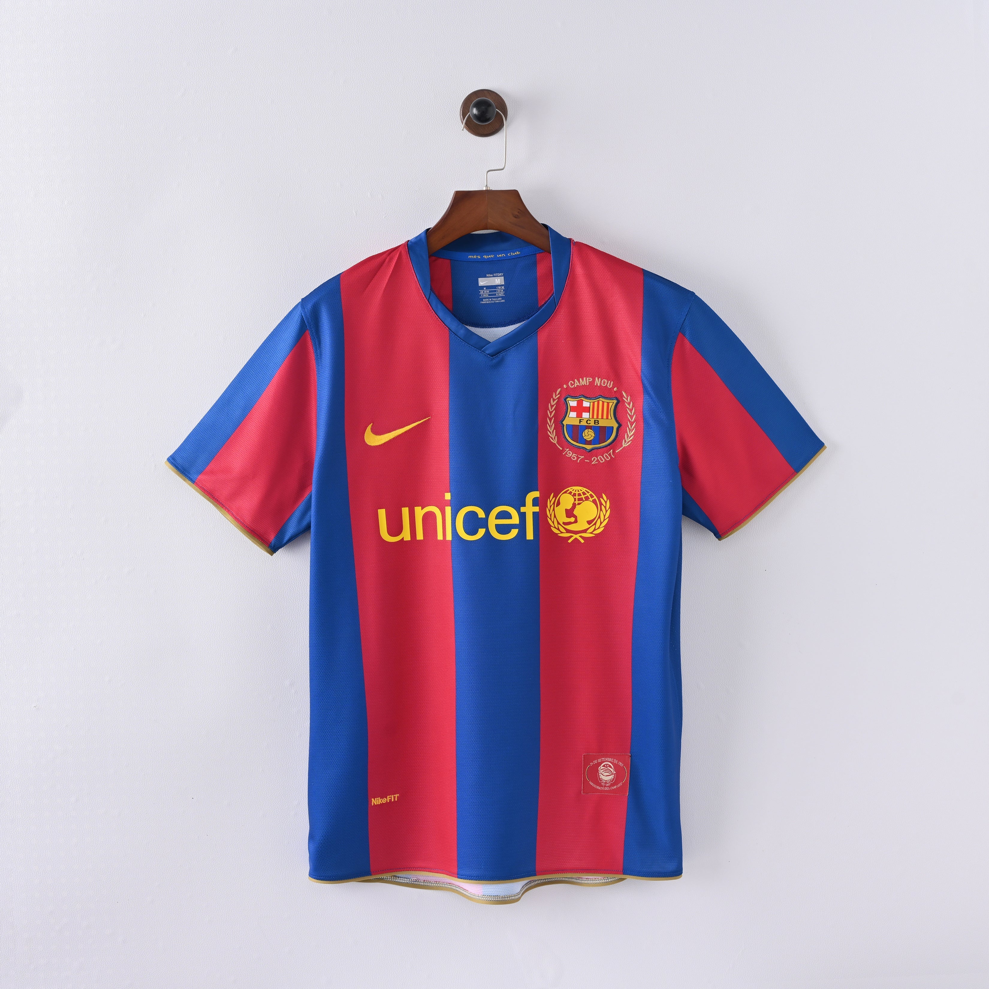 PSG 2001/02 Home Retro Football Shirt - Navy Nike classic football shirt front view
