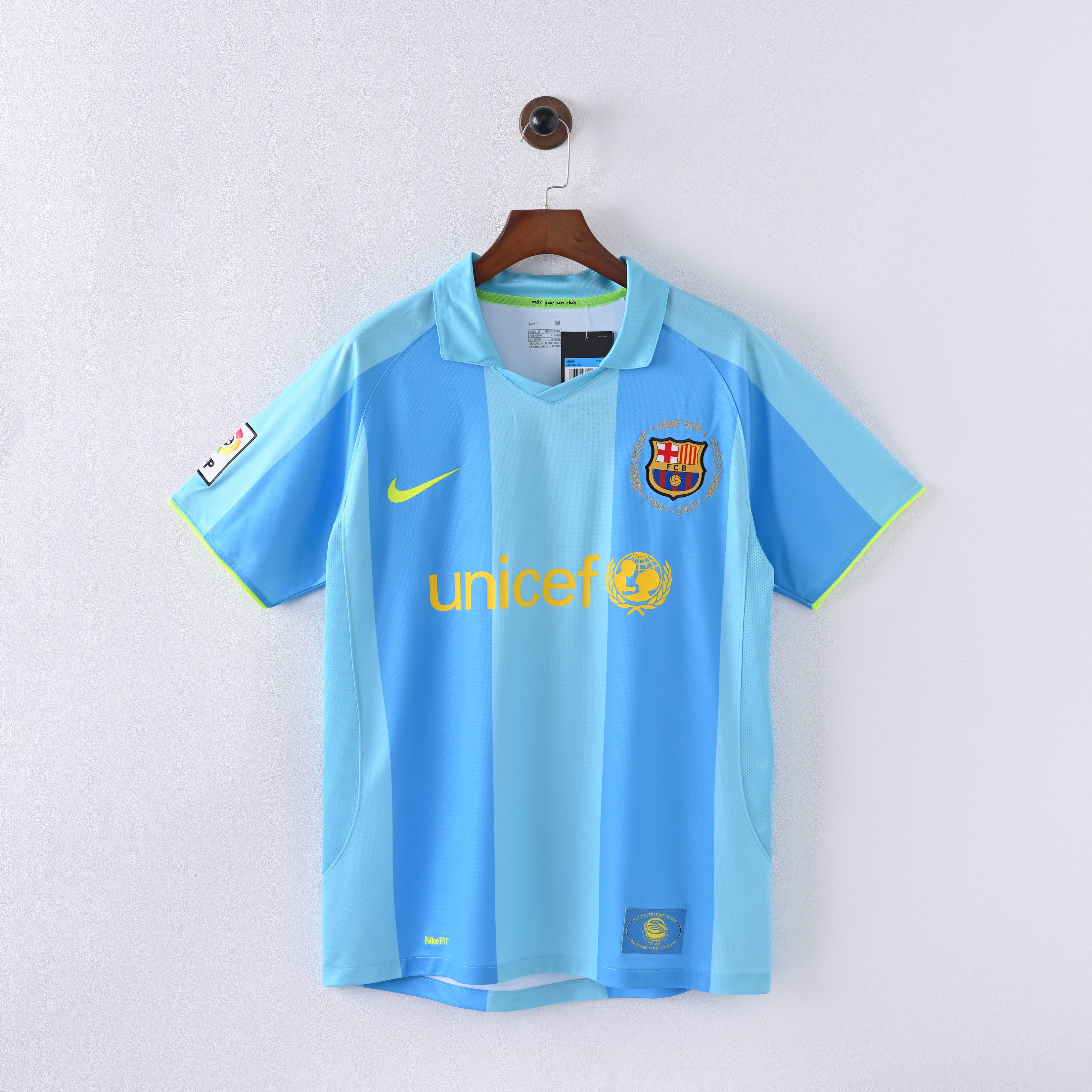 PSG 2001/02 Home Retro Football Shirt - Navy Nike classic football shirt front view